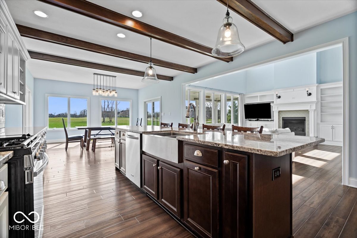 16540 Shore Oaks Court