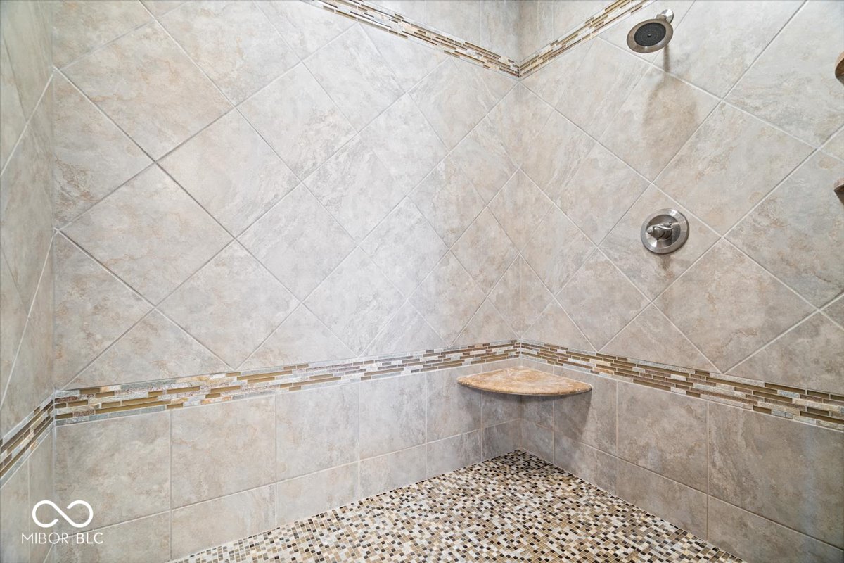 16540 Shore Oaks Court