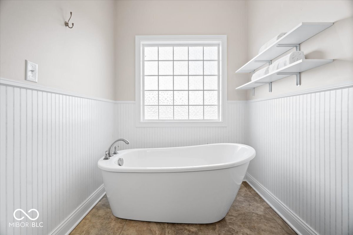 16540 Shore Oaks Court