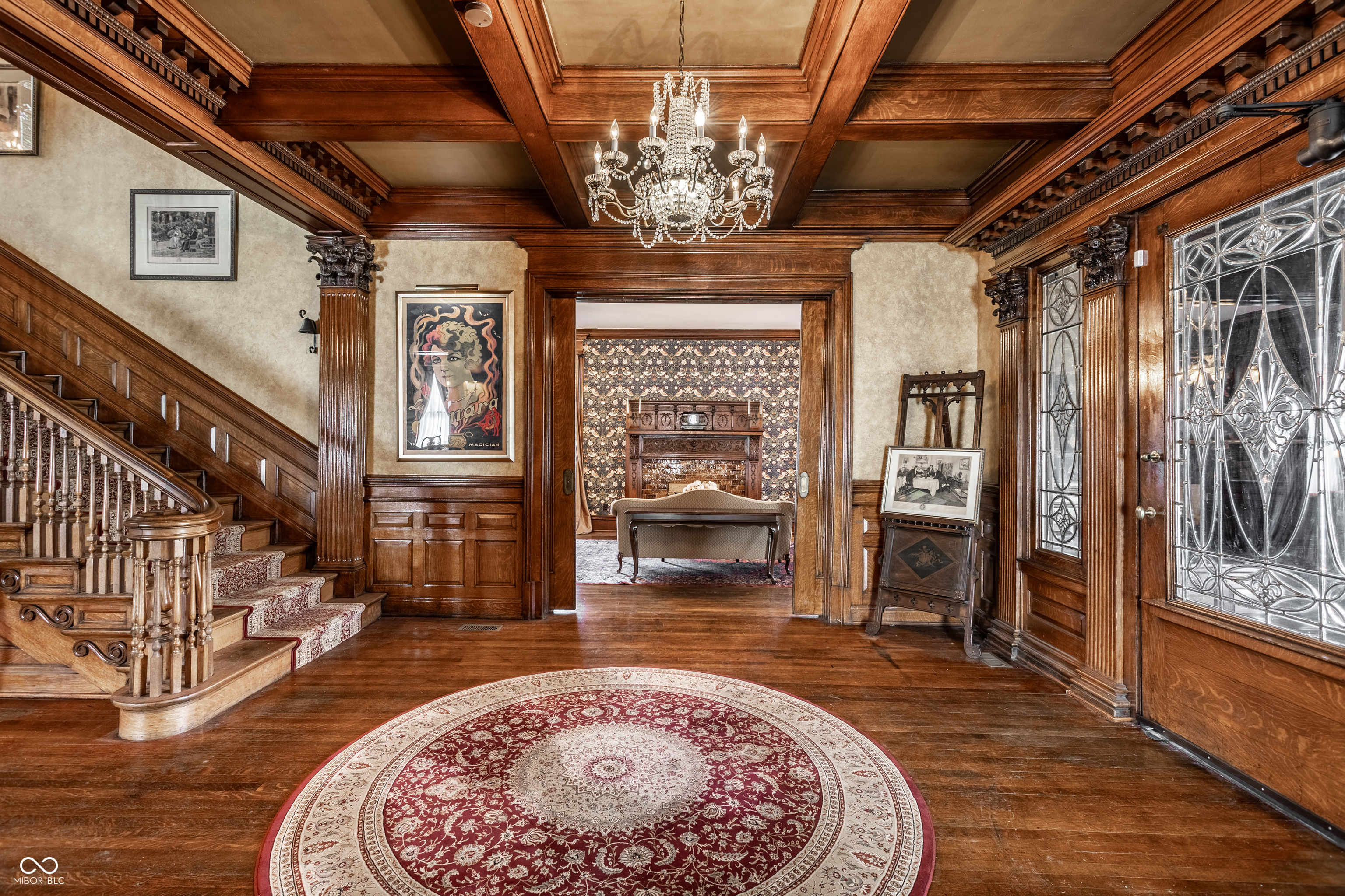 825 E Washington Street