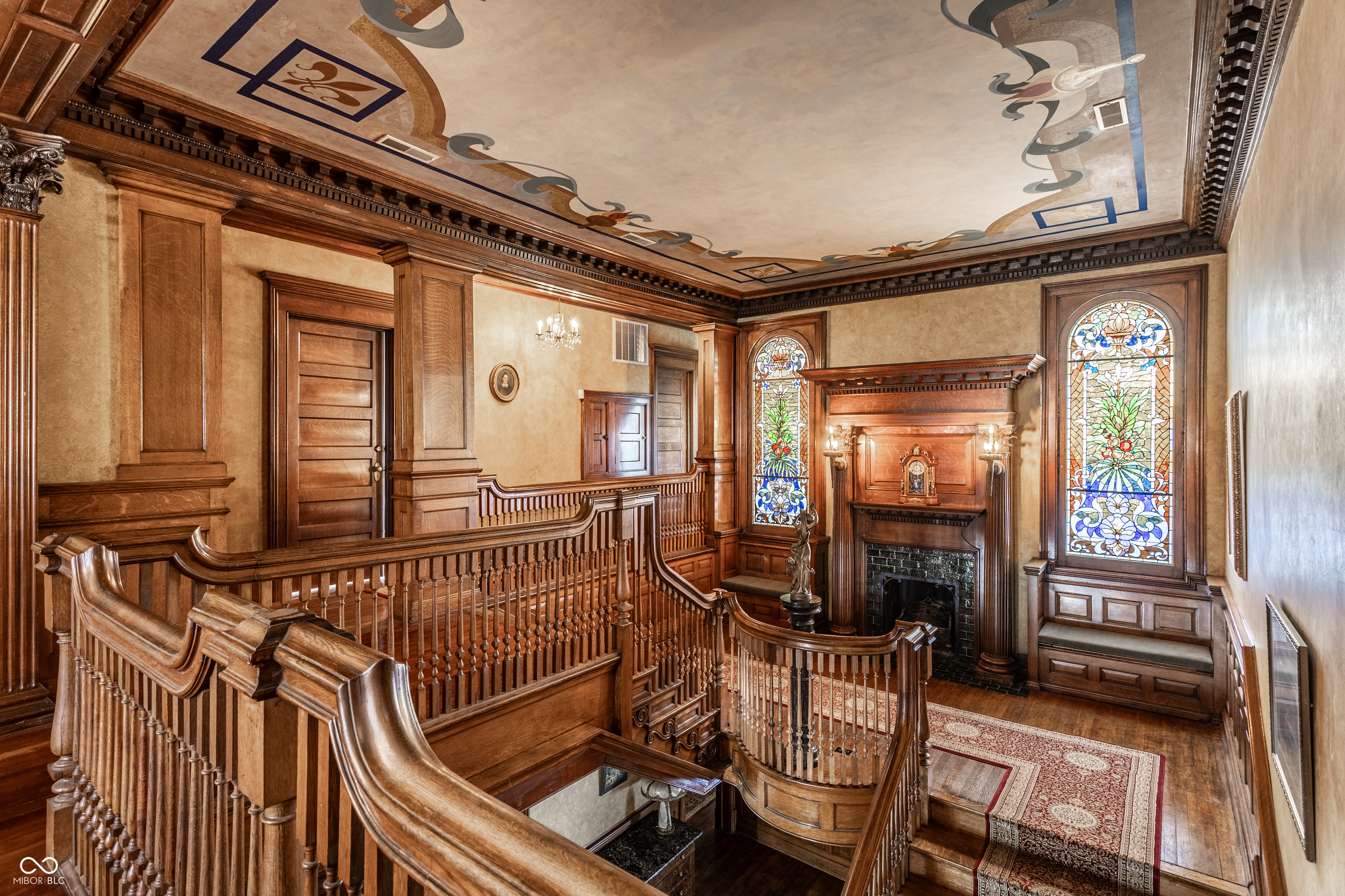 825 E Washington Street