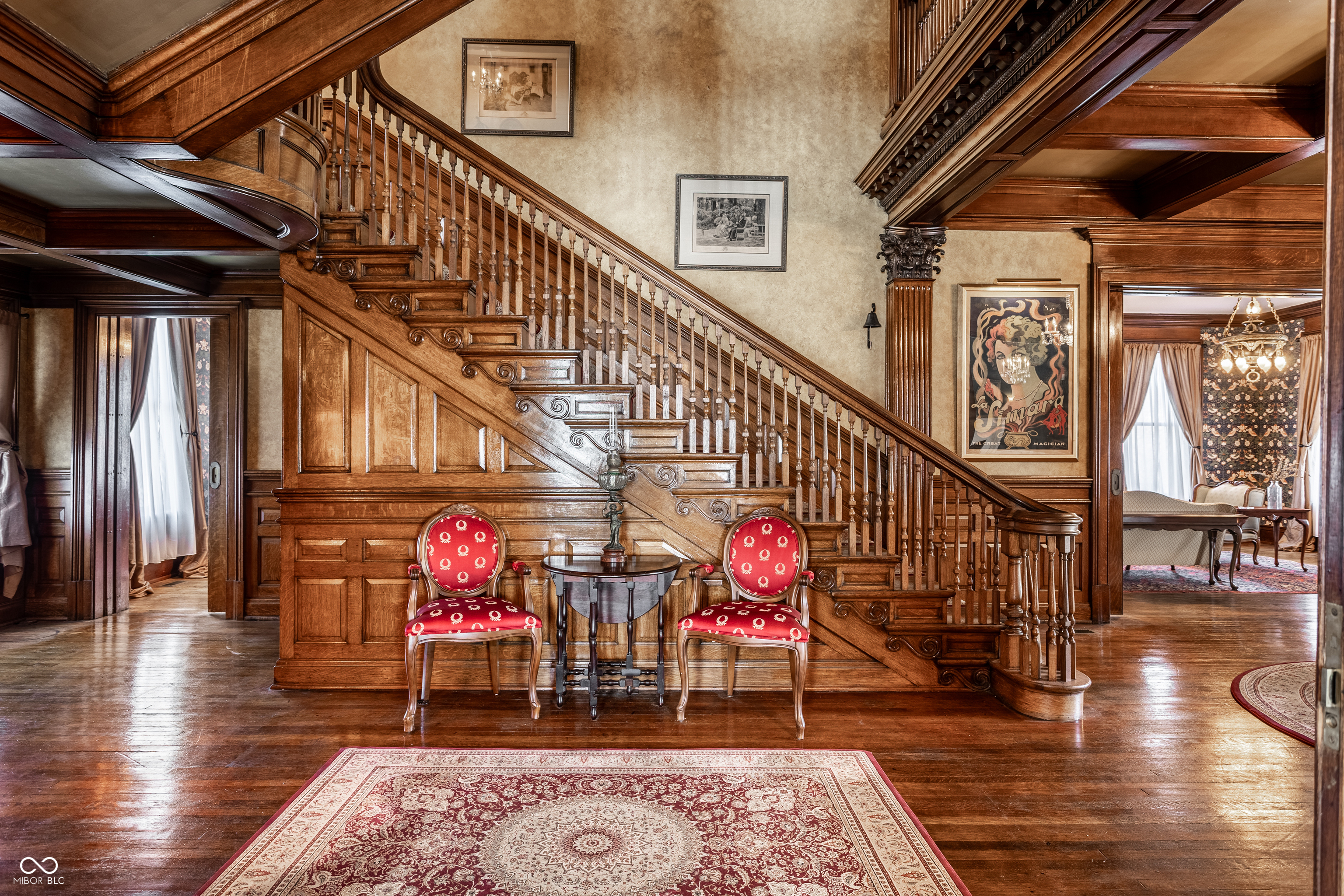 825 E Washington Street