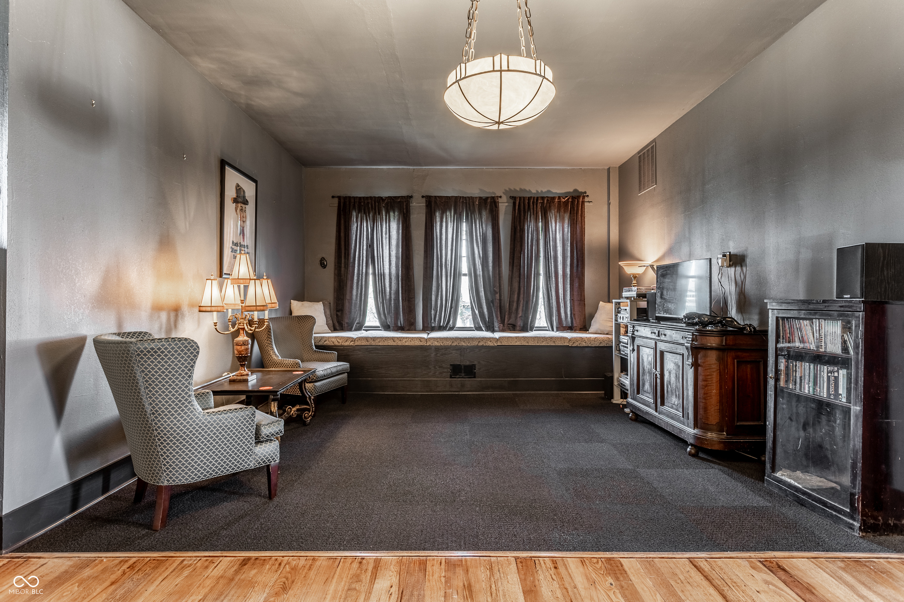 825 E Washington Street