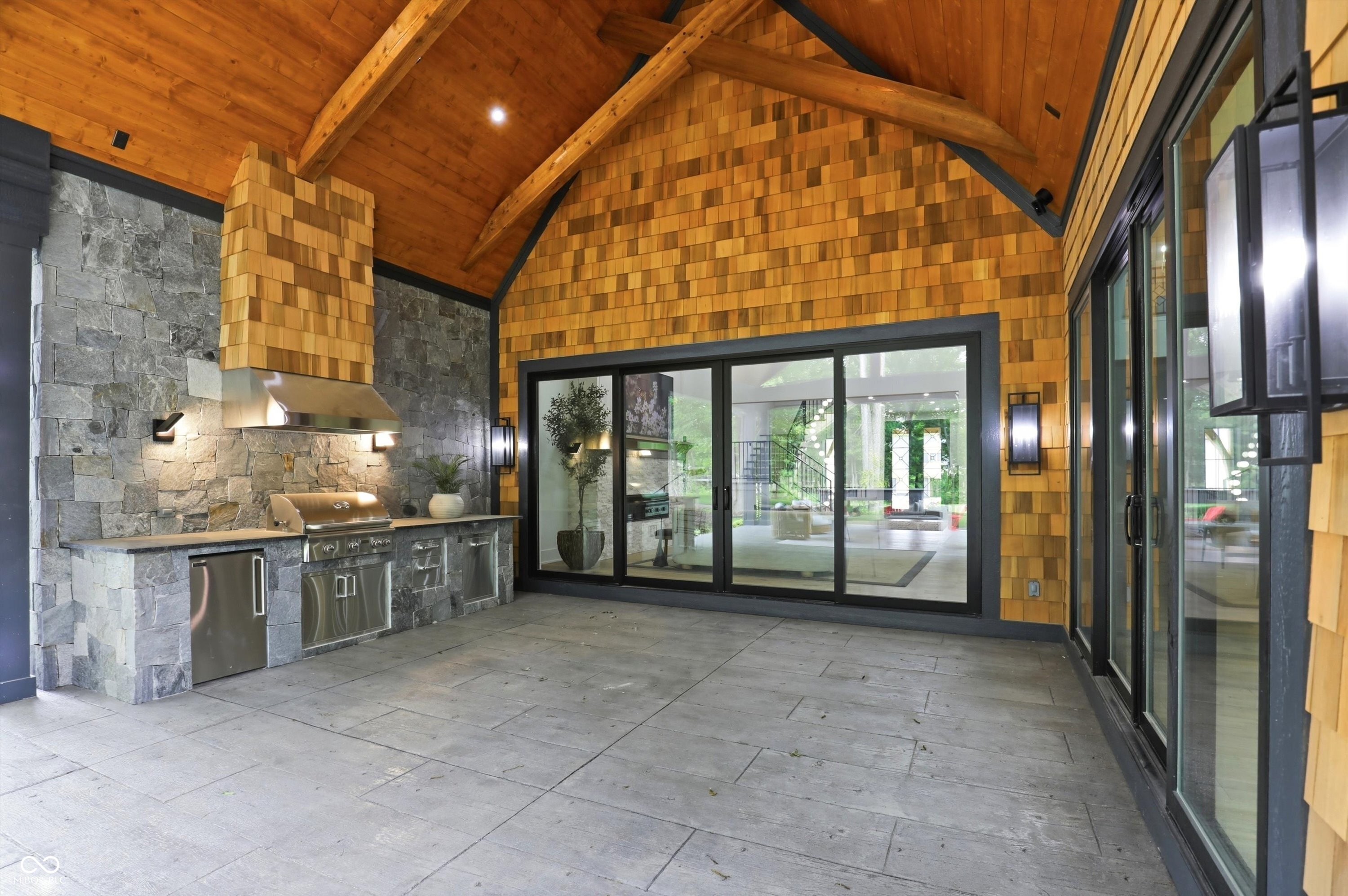 1589 Chatham Ridge Court