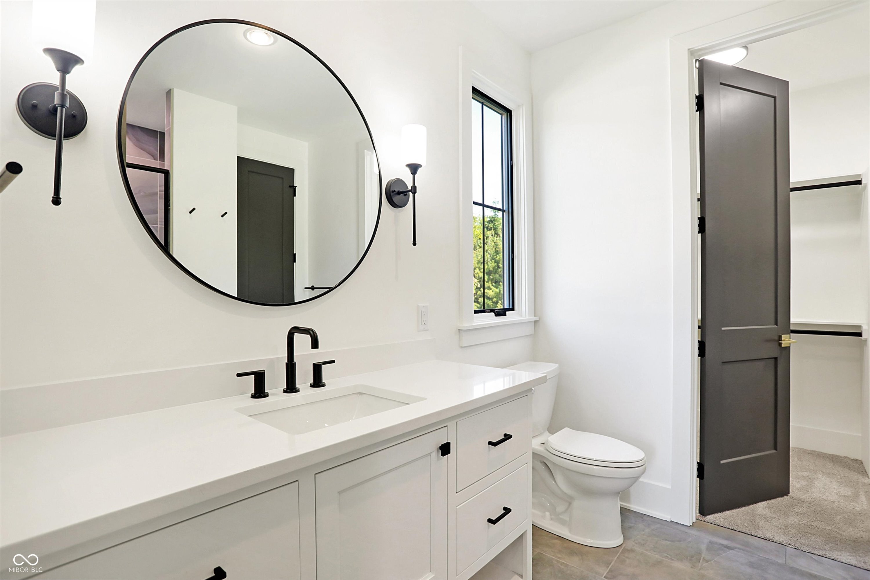 15876 Oak Park