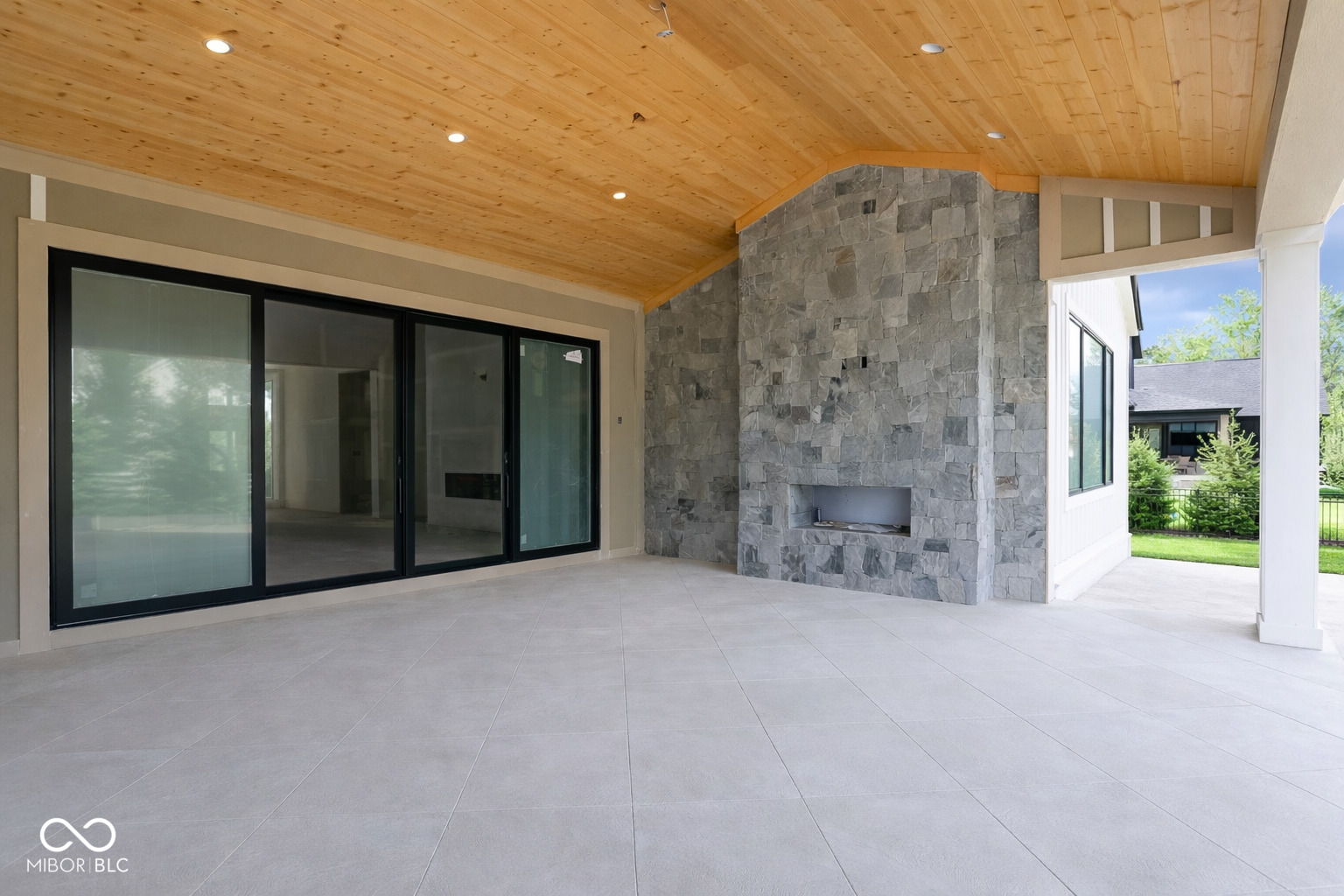 15876 Oak Park