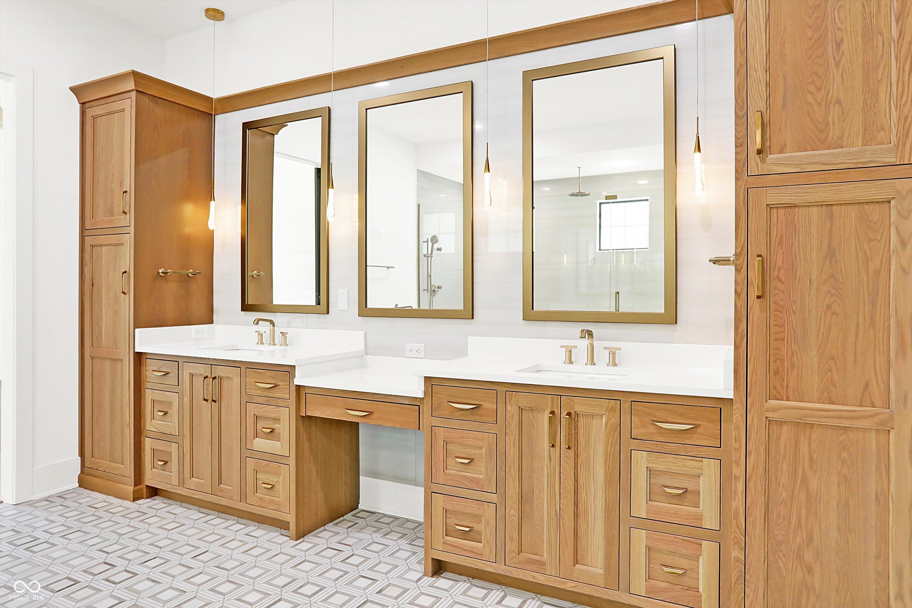 15876 Oak Park