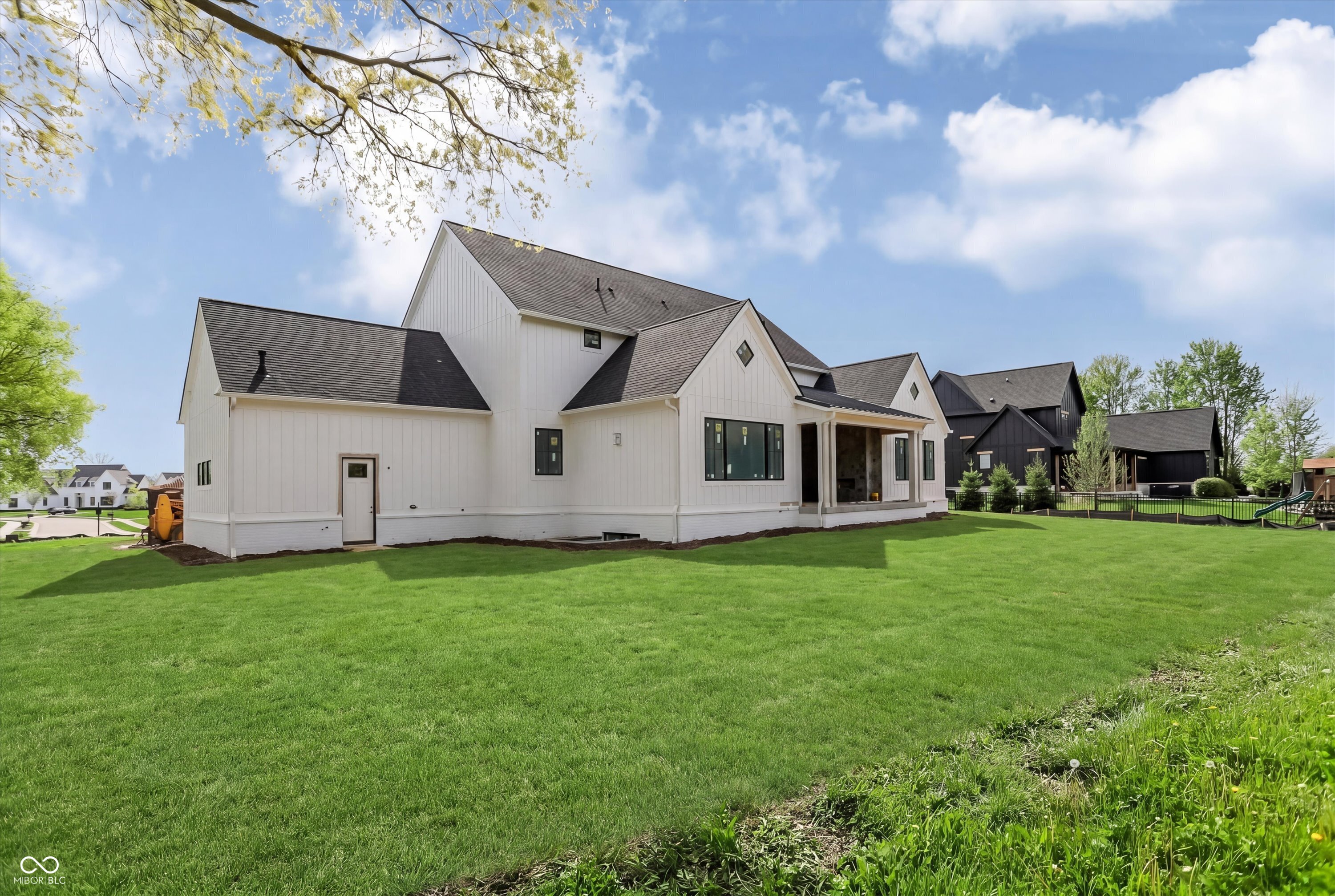 15876 Oak Park