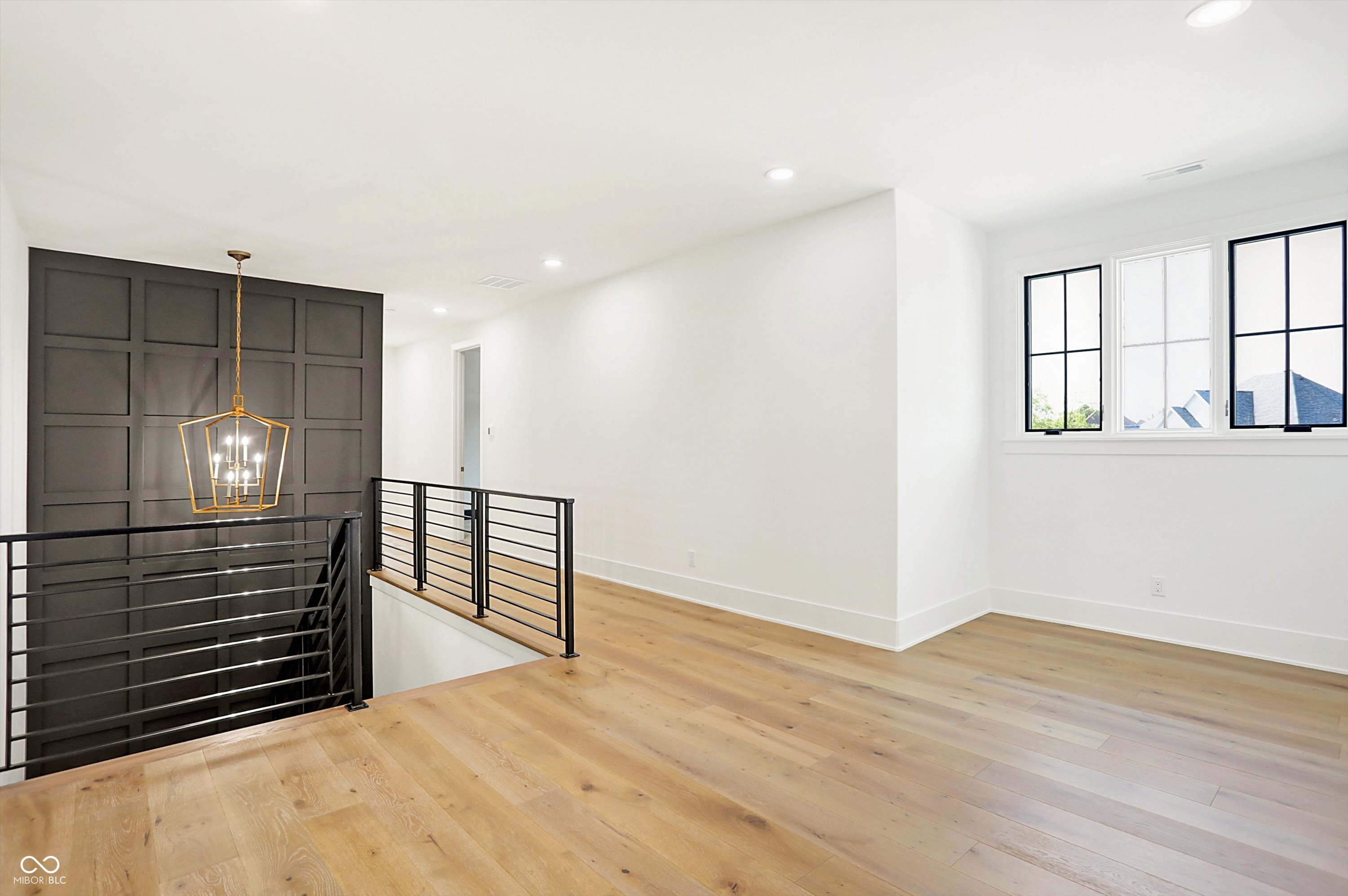 15876 Oak Park
