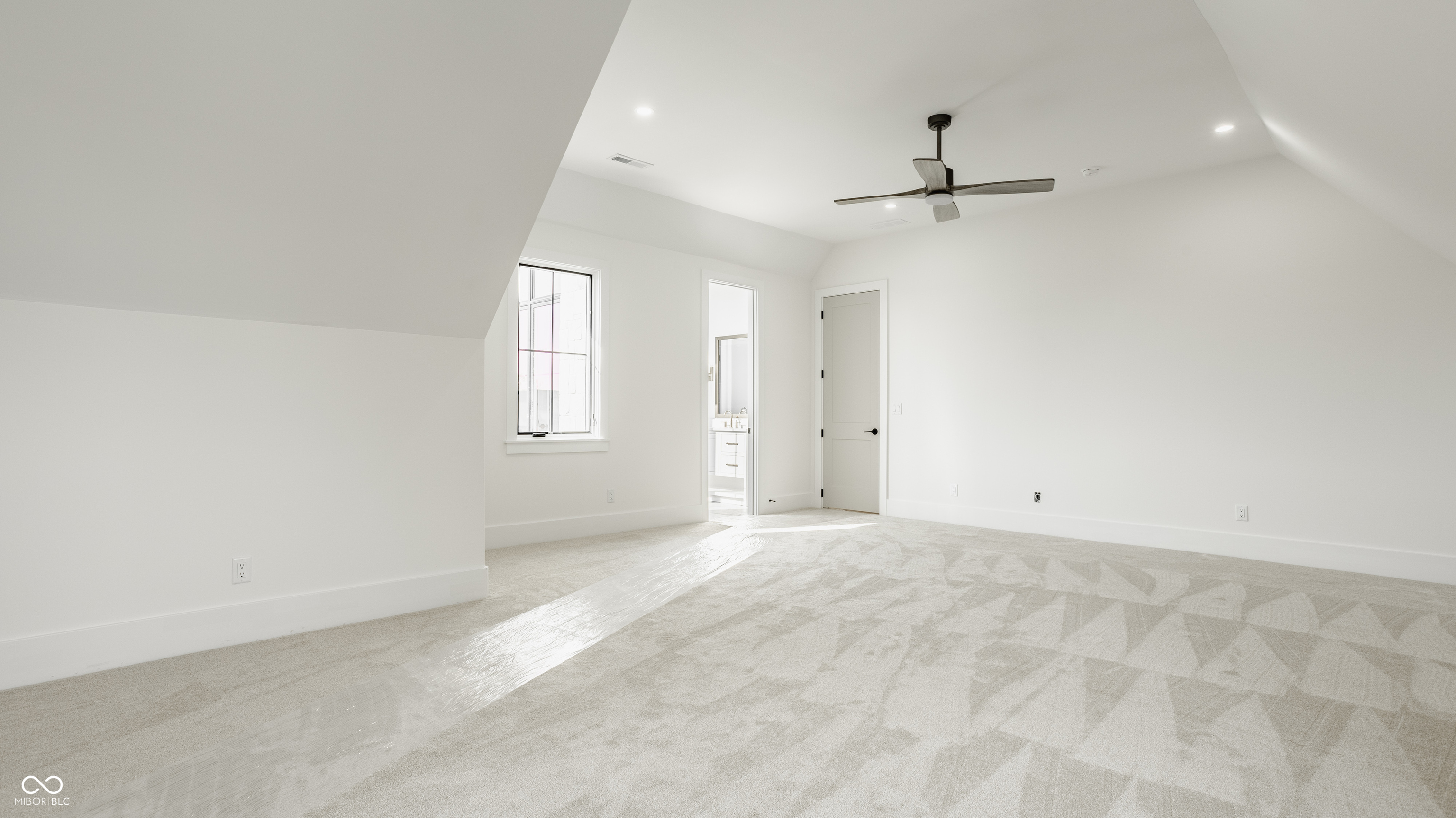 15876 Oak Park