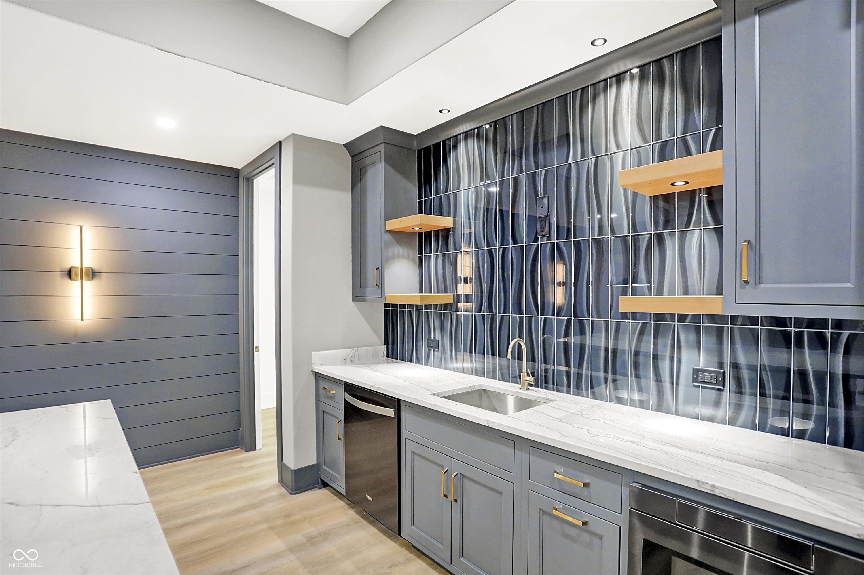 15876 Oak Park