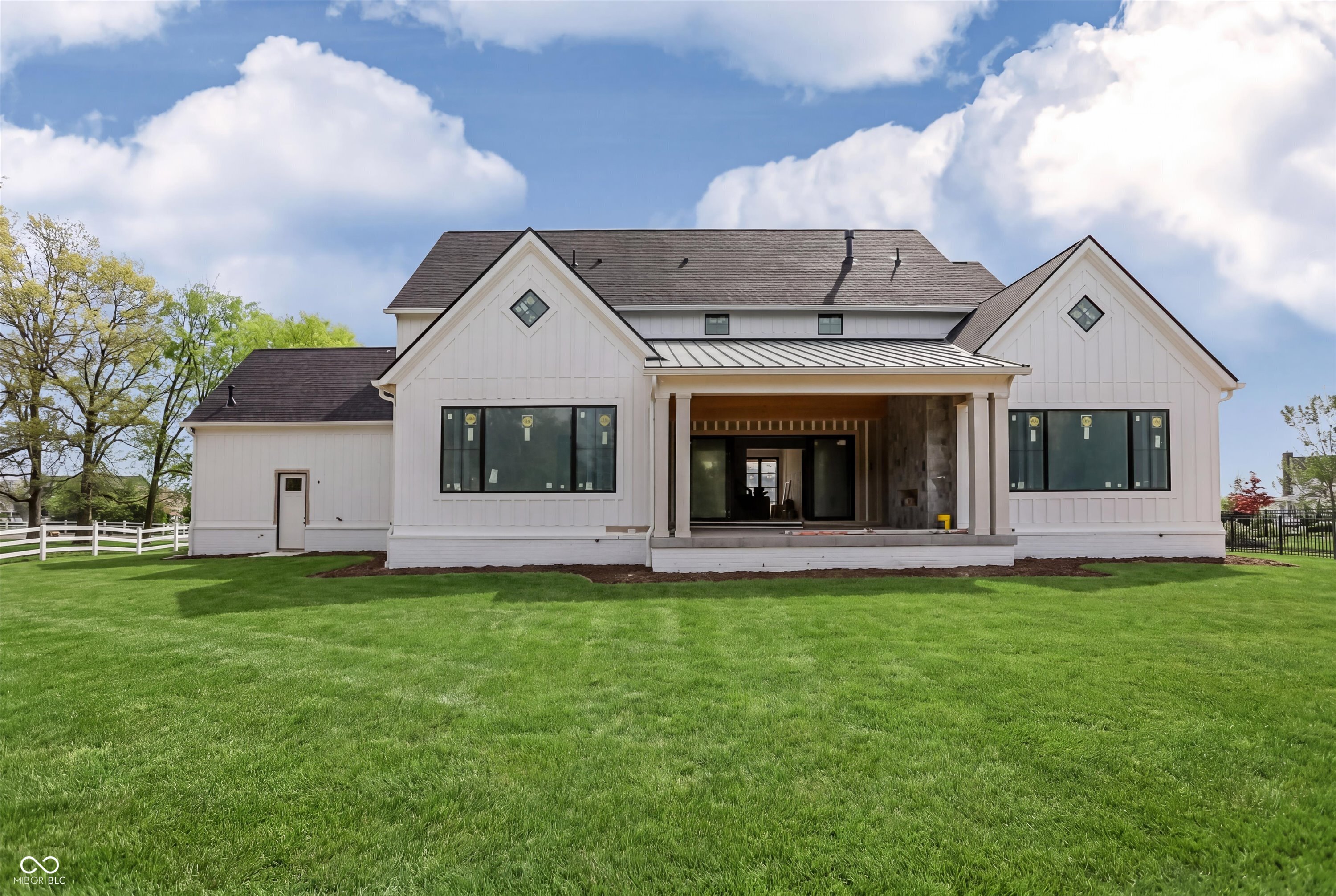 15876 Oak Park