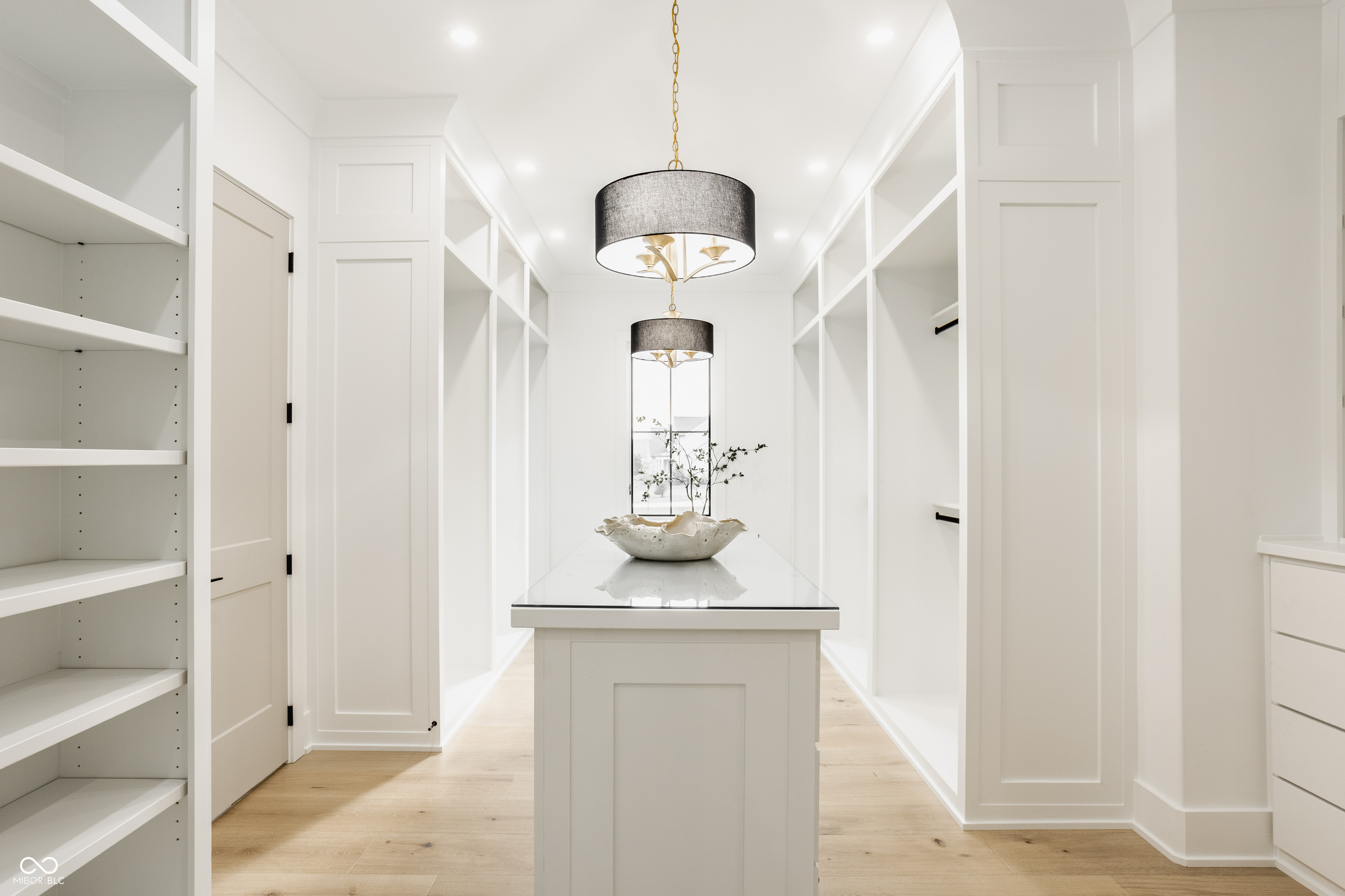 15876 Oak Park