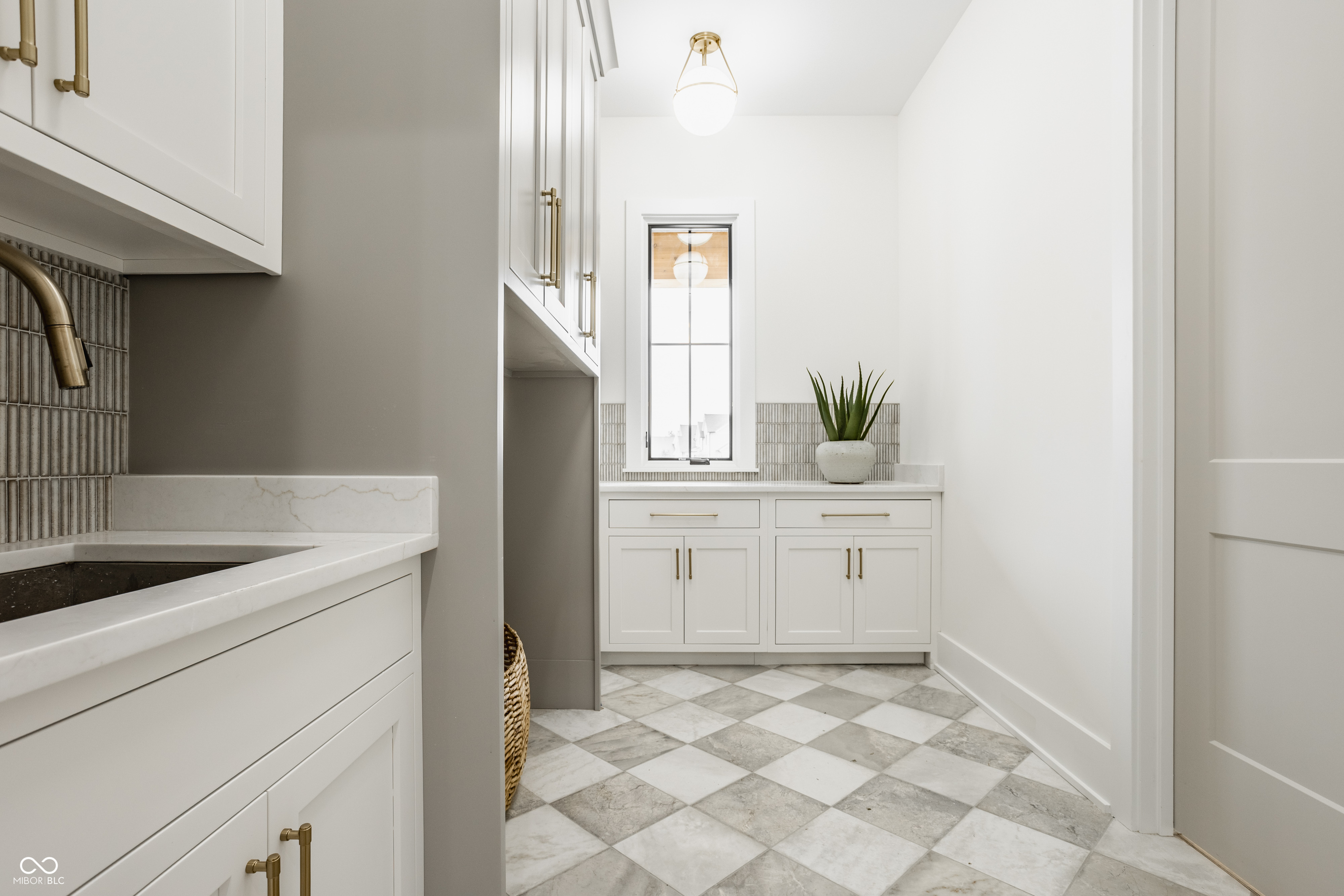 15876 Oak Park