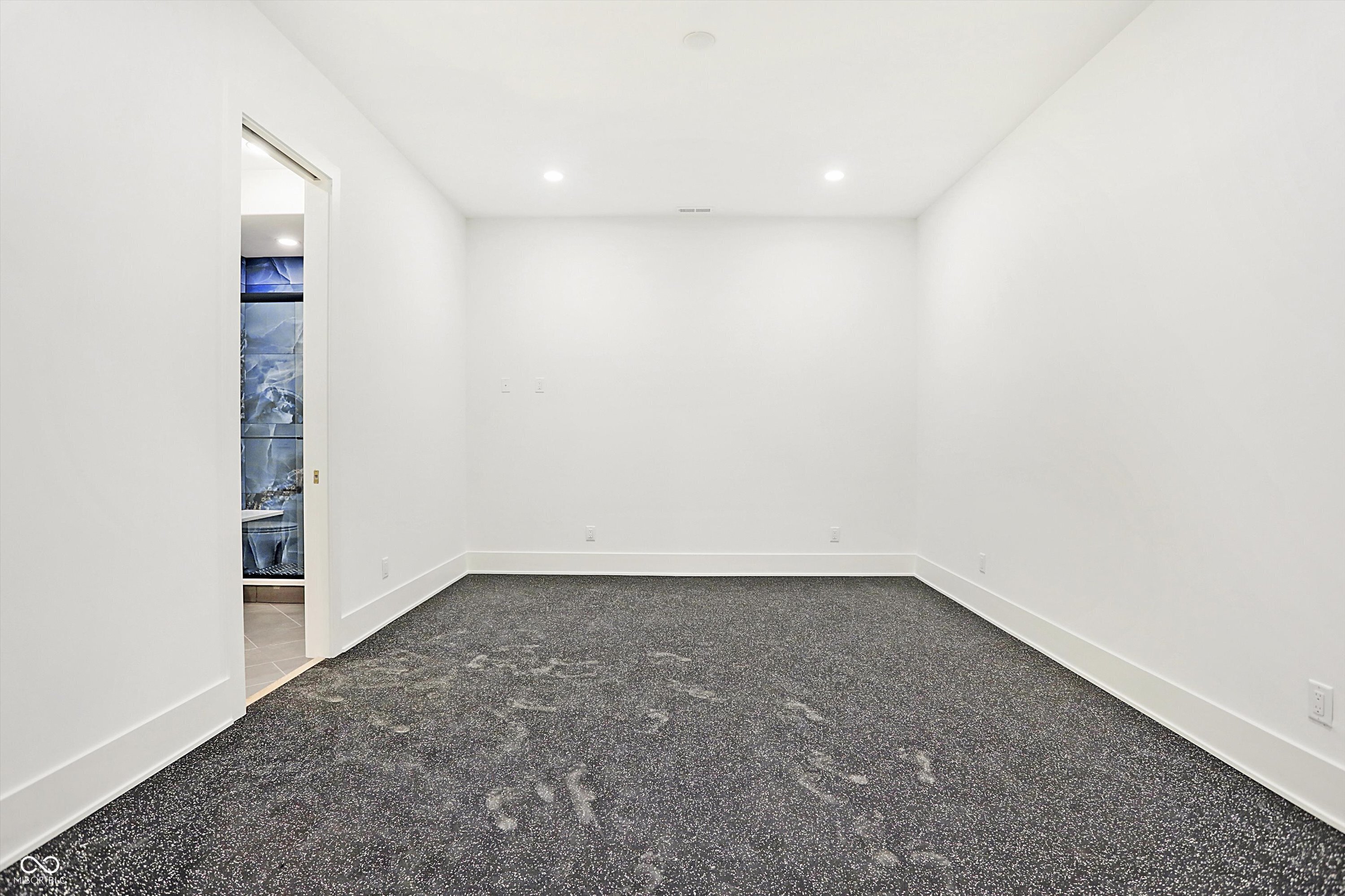 15876 Oak Park