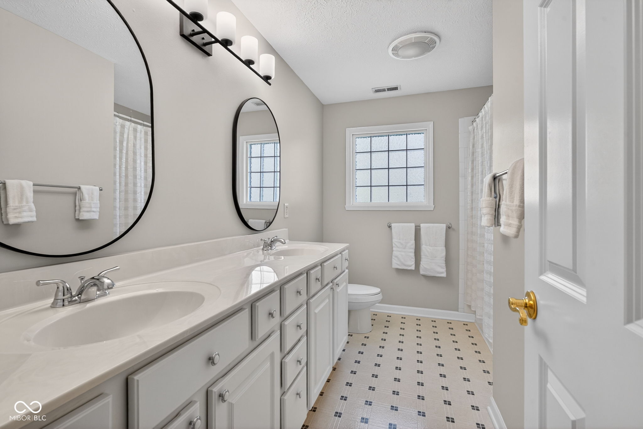 1238 Sullivans Ridge