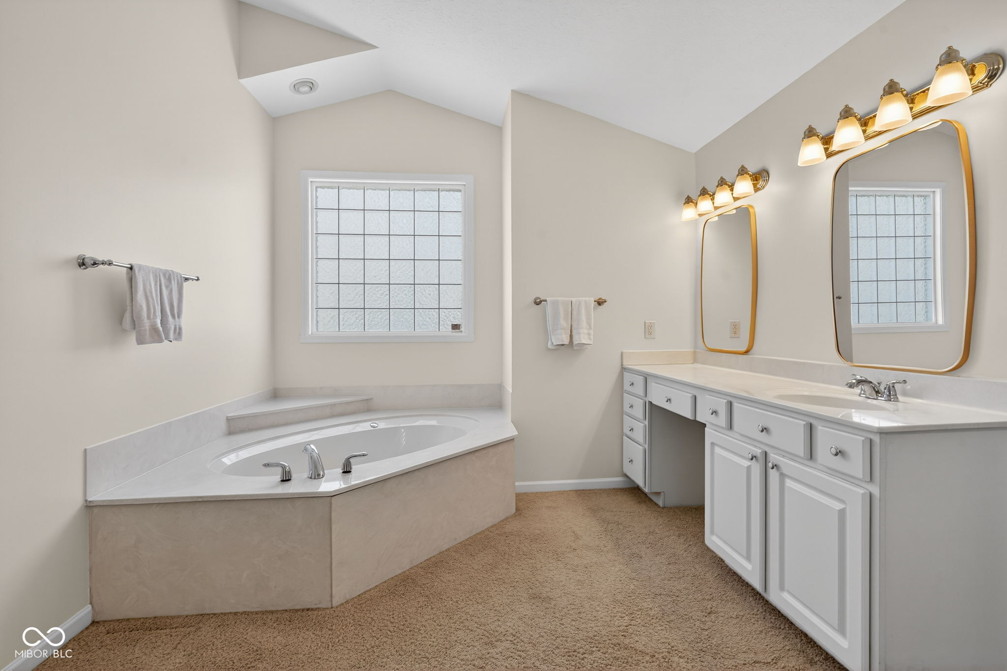 1238 Sullivans Ridge