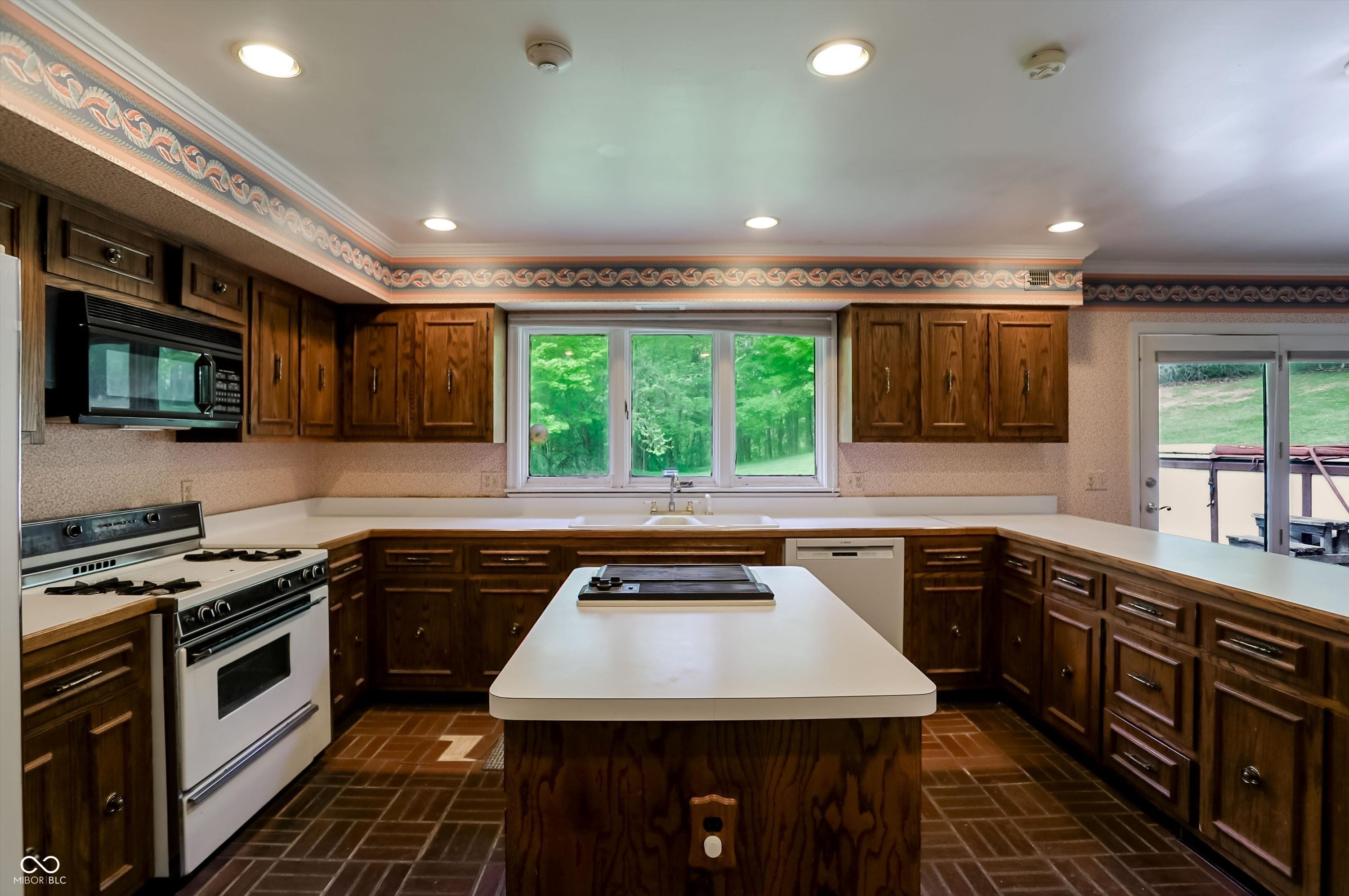 7922 Mill Pond Lane