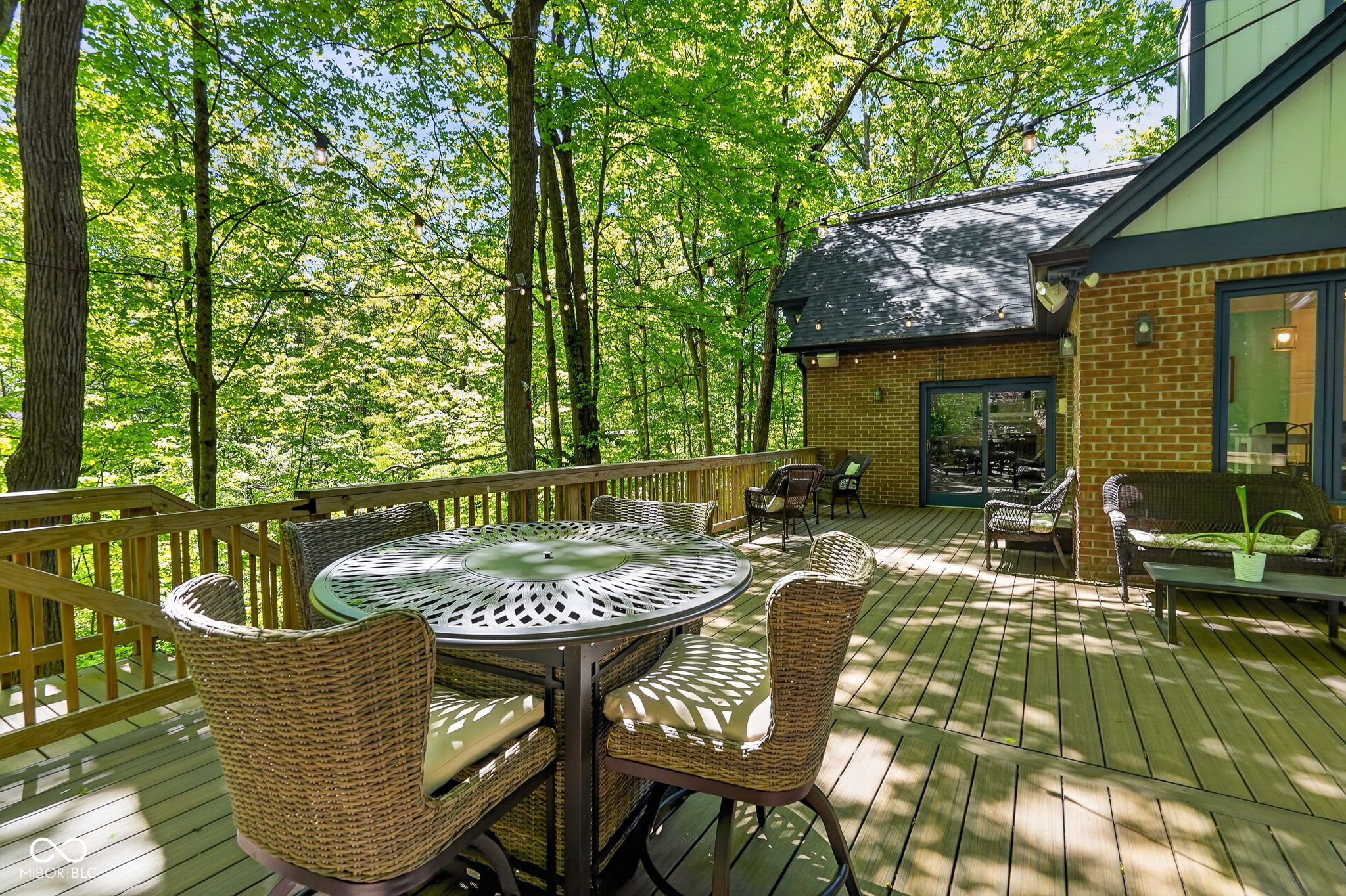 845 Sugarbush Ridge
