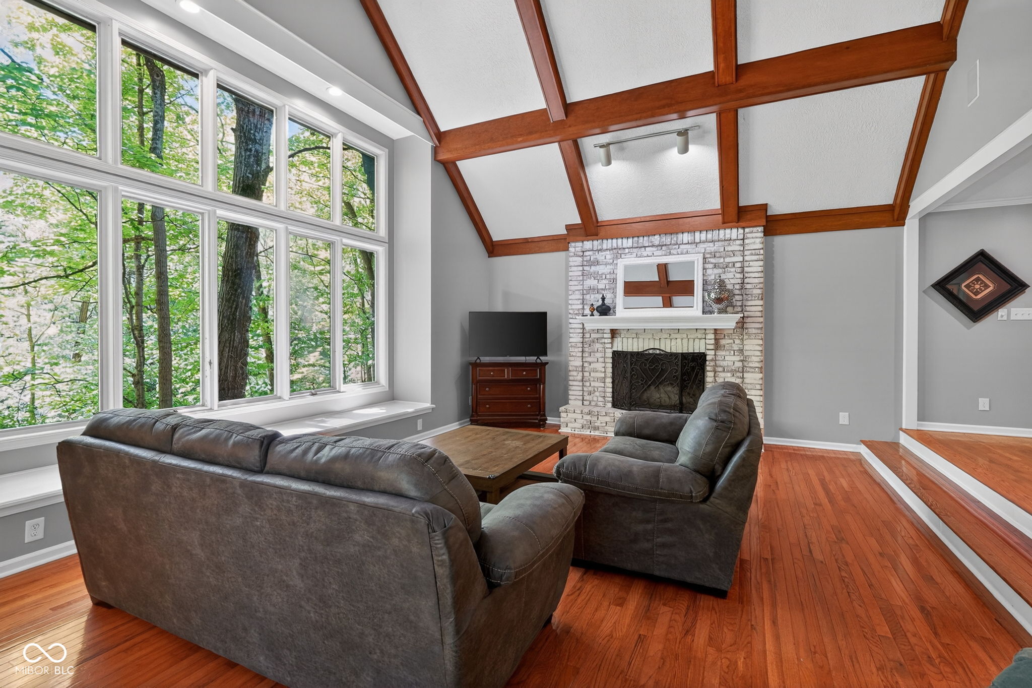 845 Sugarbush Ridge