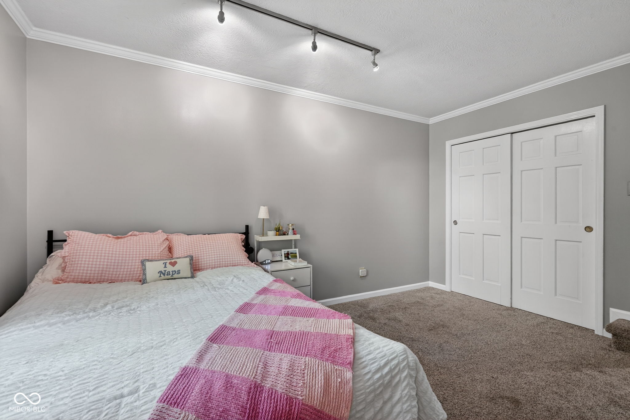 845 Sugarbush Ridge