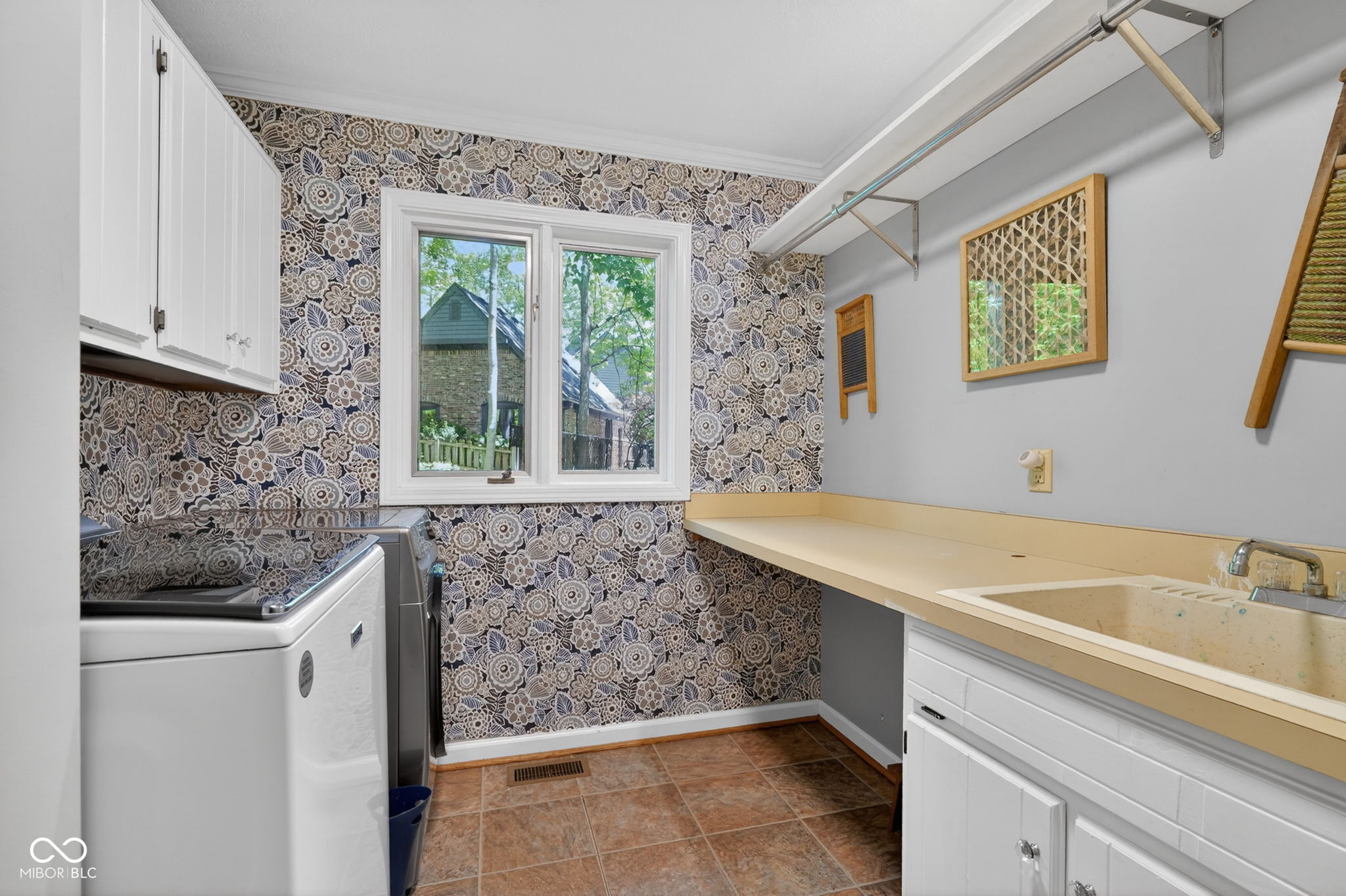 845 Sugarbush Ridge
