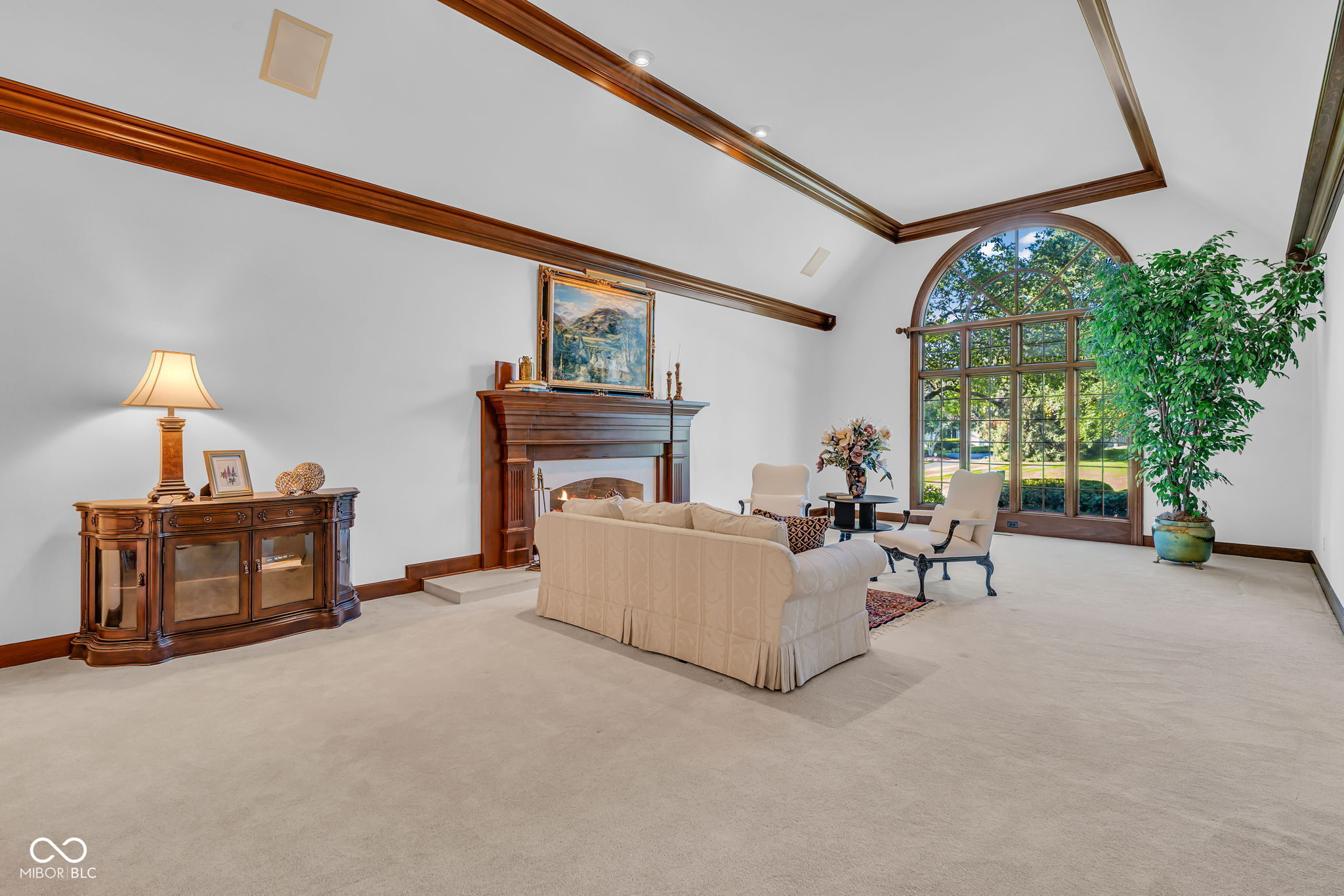 824 Wedgewood Lane