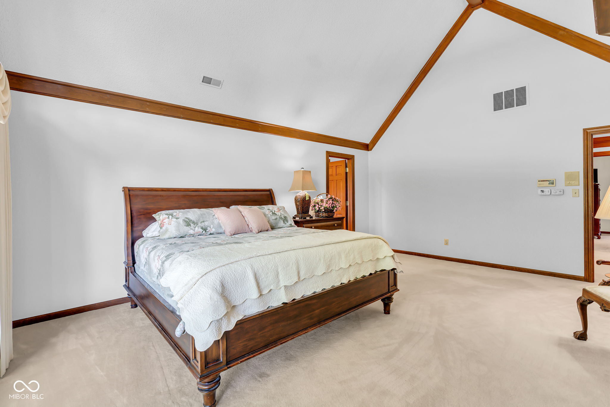 824 Wedgewood Lane