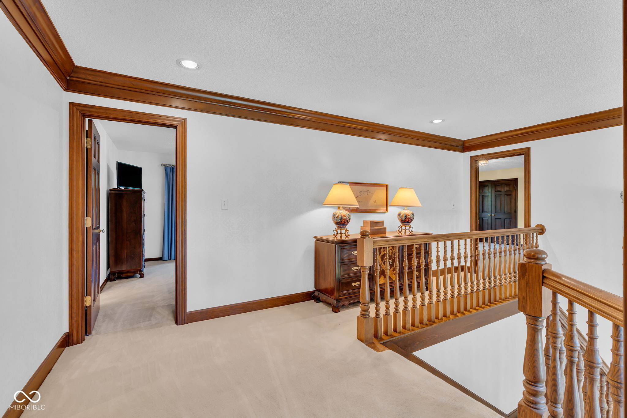 824 Wedgewood Lane