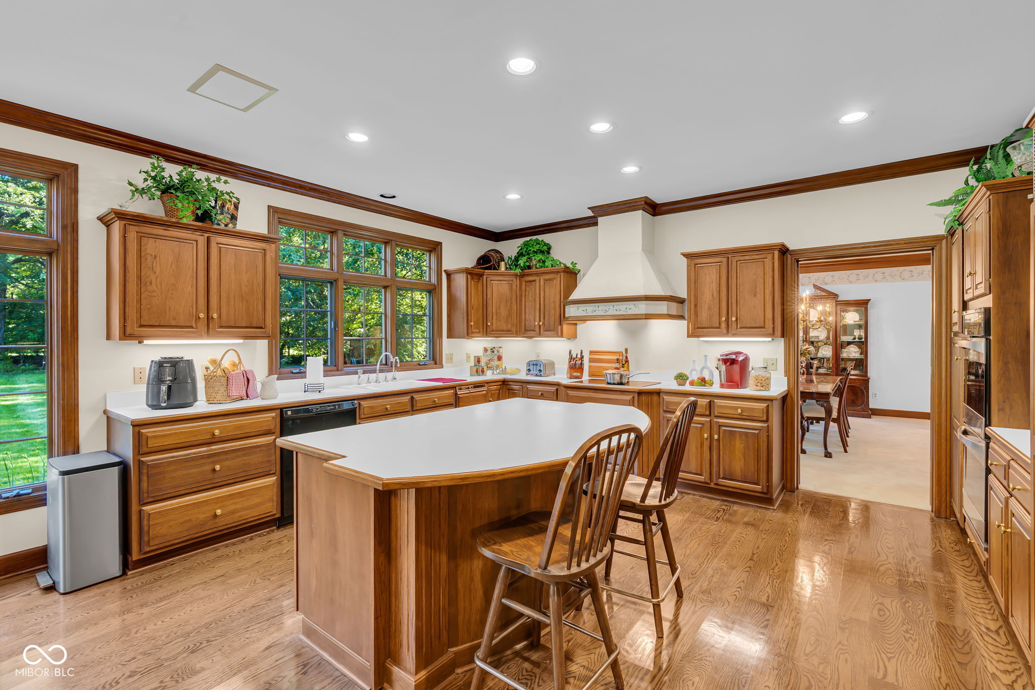 824 Wedgewood Lane