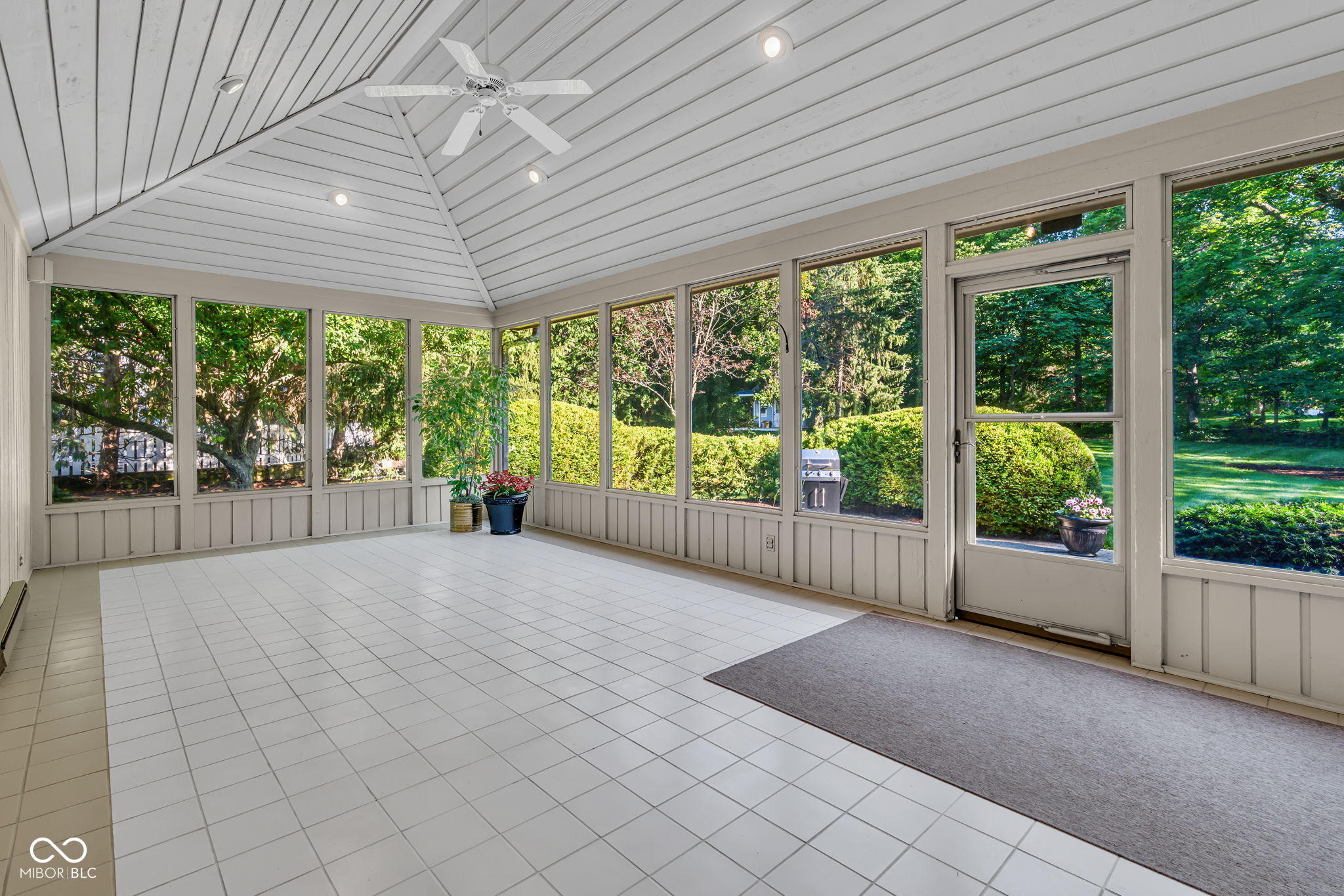 824 Wedgewood Lane