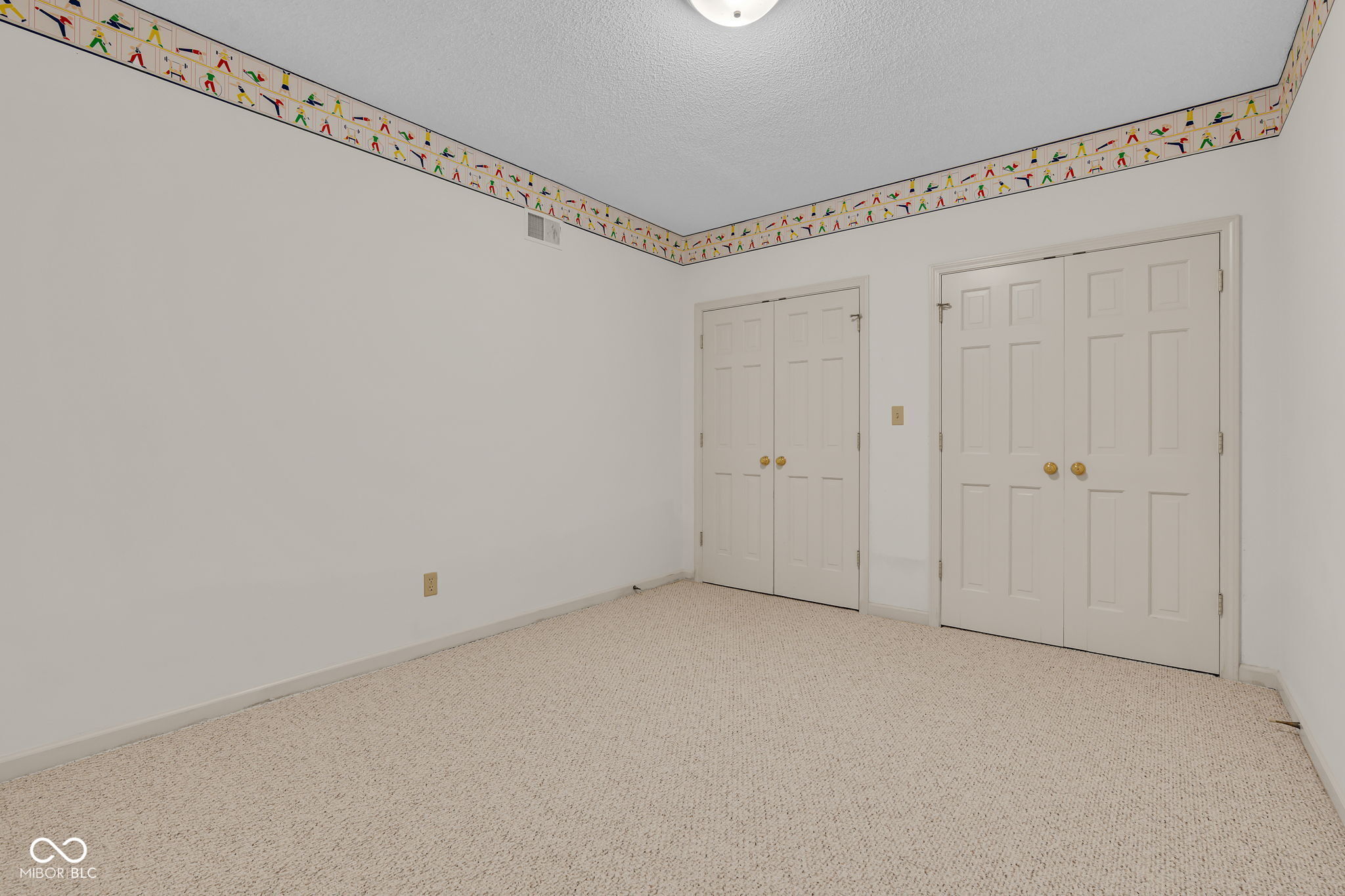 824 Wedgewood Lane