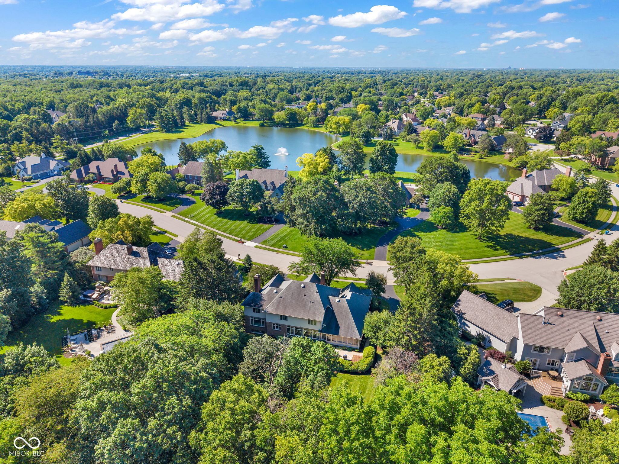 824 Wedgewood Lane