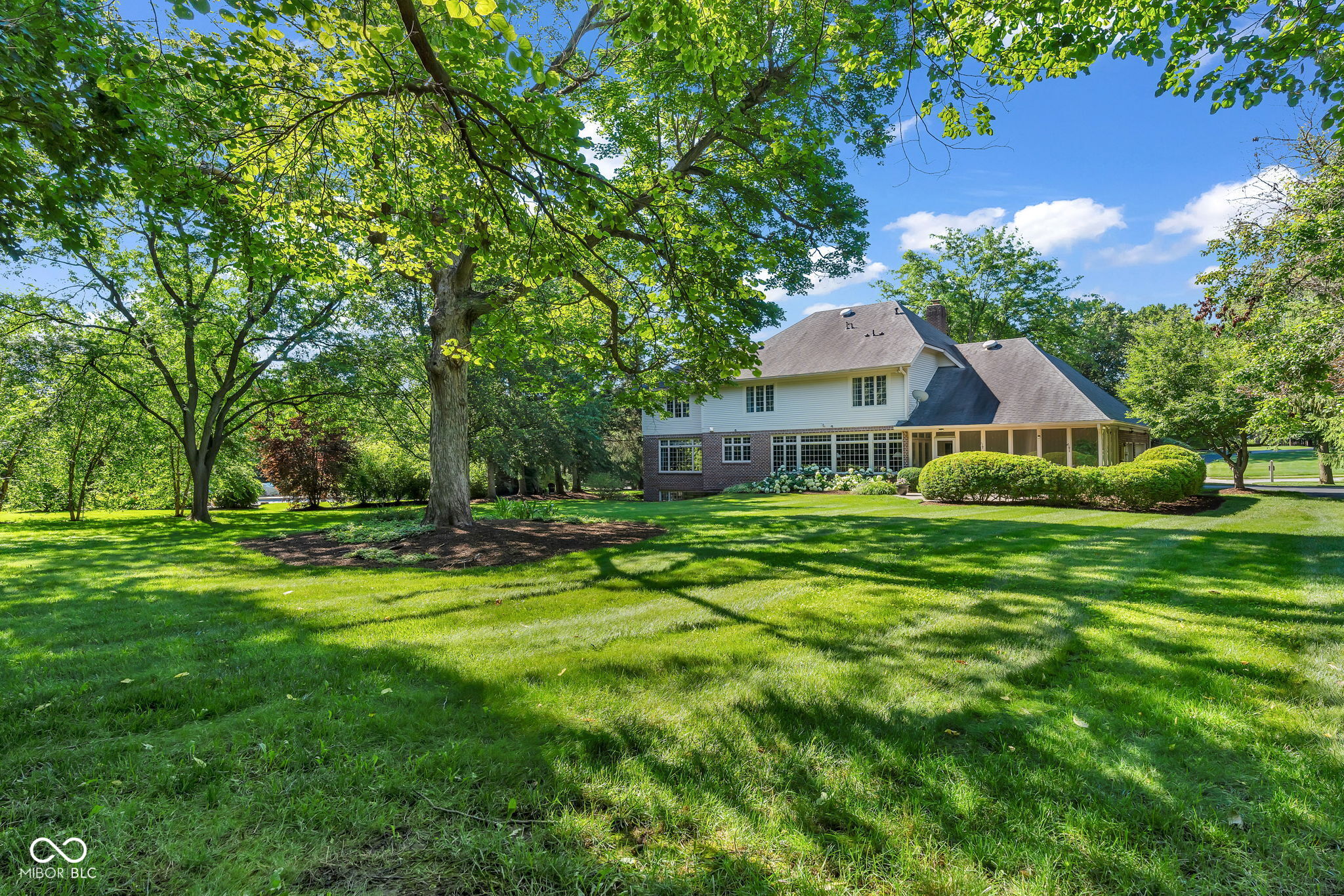 824 Wedgewood Lane