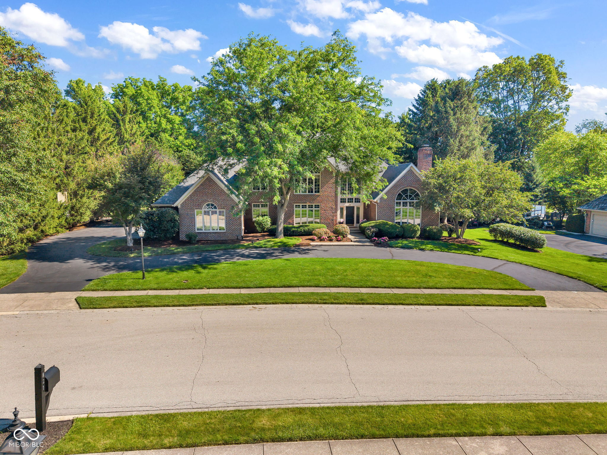 824 Wedgewood Lane