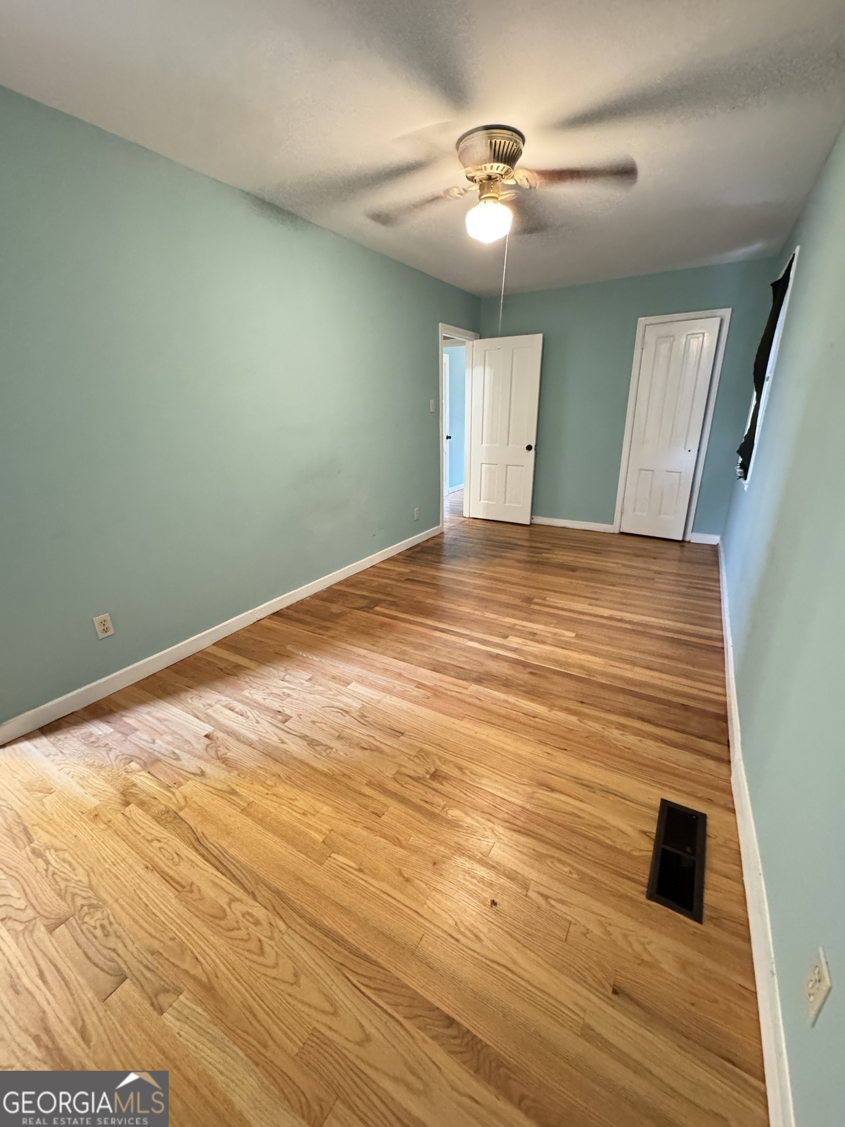 201 Meadowdale Drive