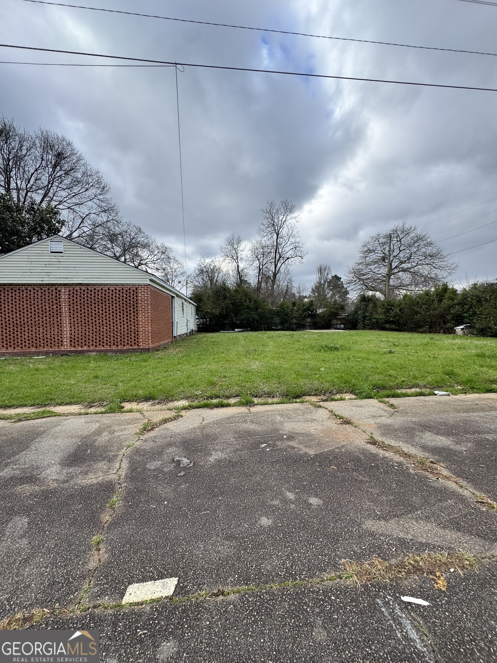 201 Meadowdale Drive