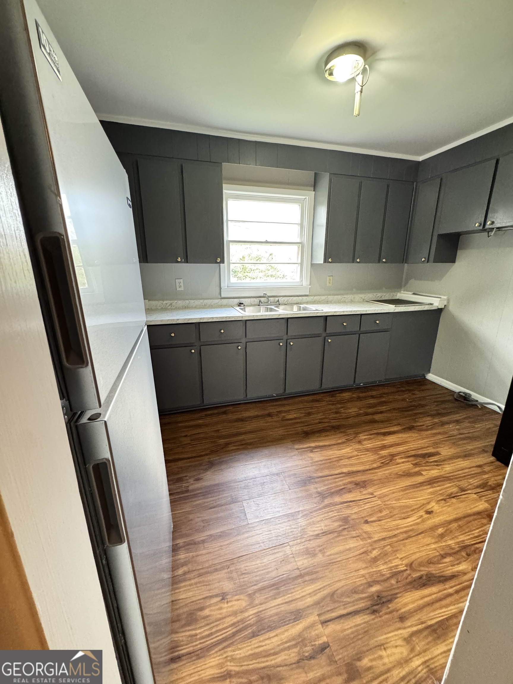 201 Meadowdale Drive