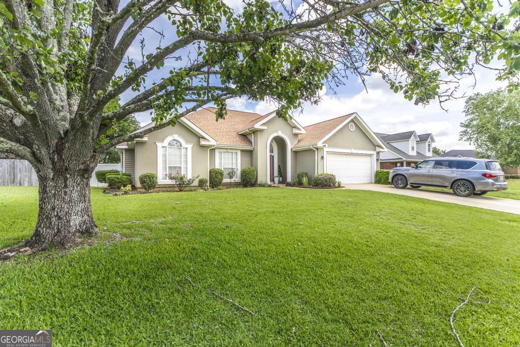 123 Galaxy Avenue