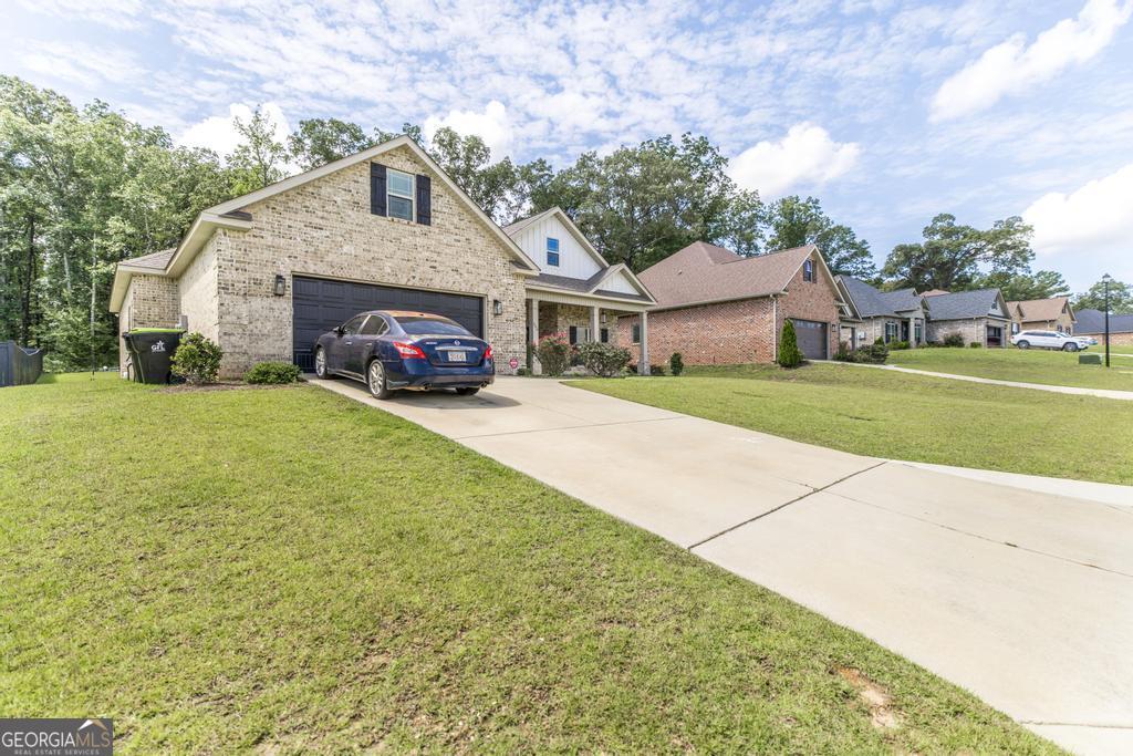 306 Rustic Live Oak Trail