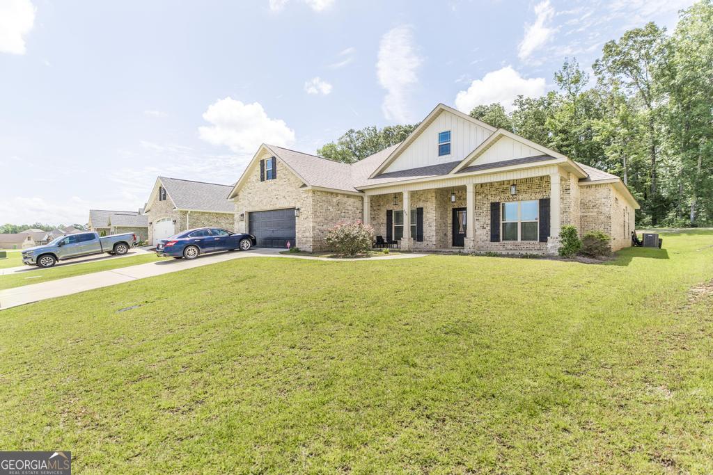 306 Rustic Live Oak Trail