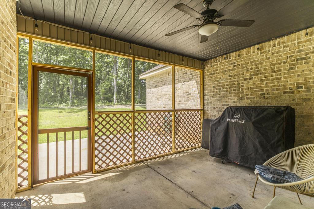 306 Rustic Live Oak Trail