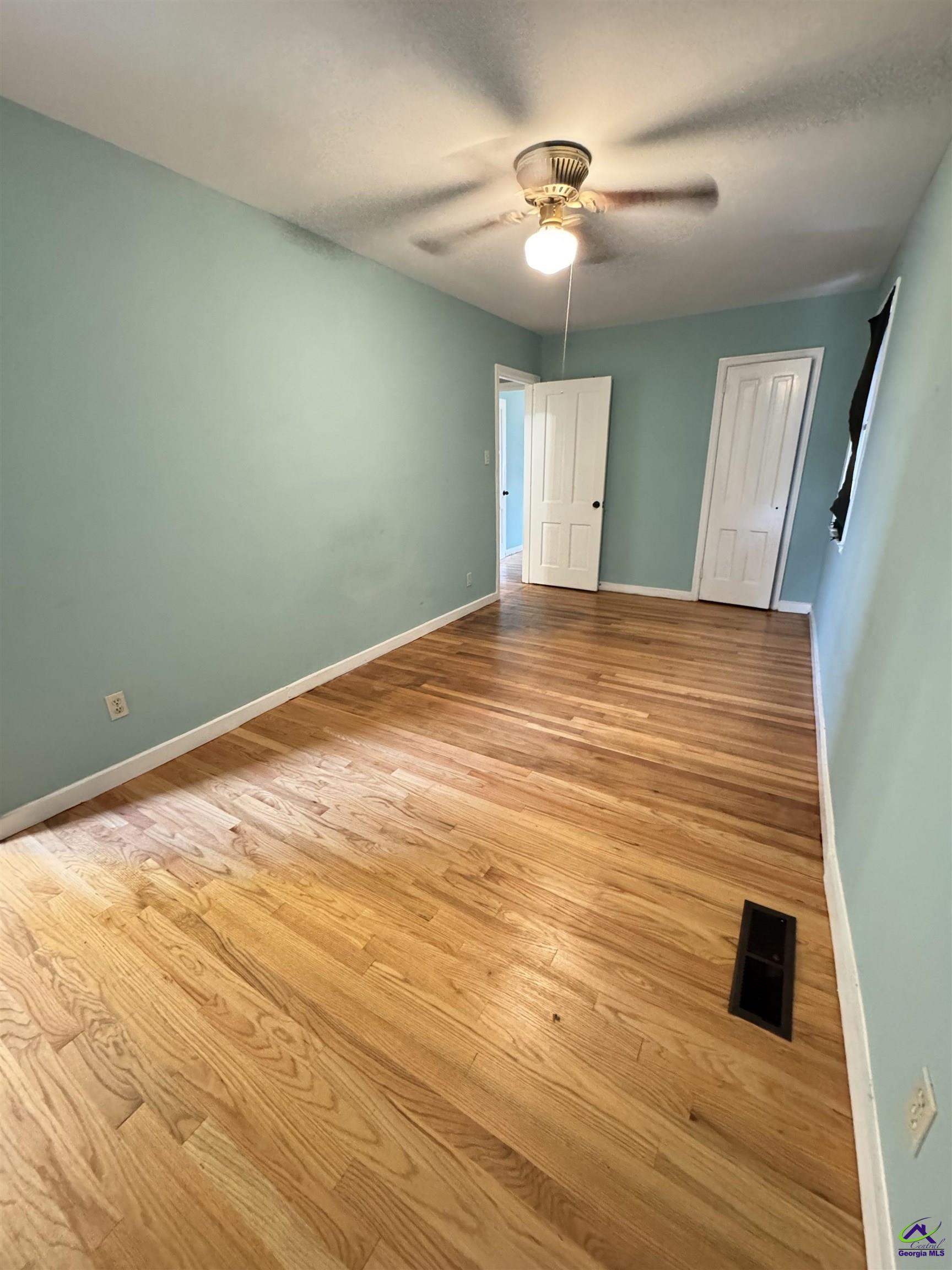 201 Meadowdale Drive