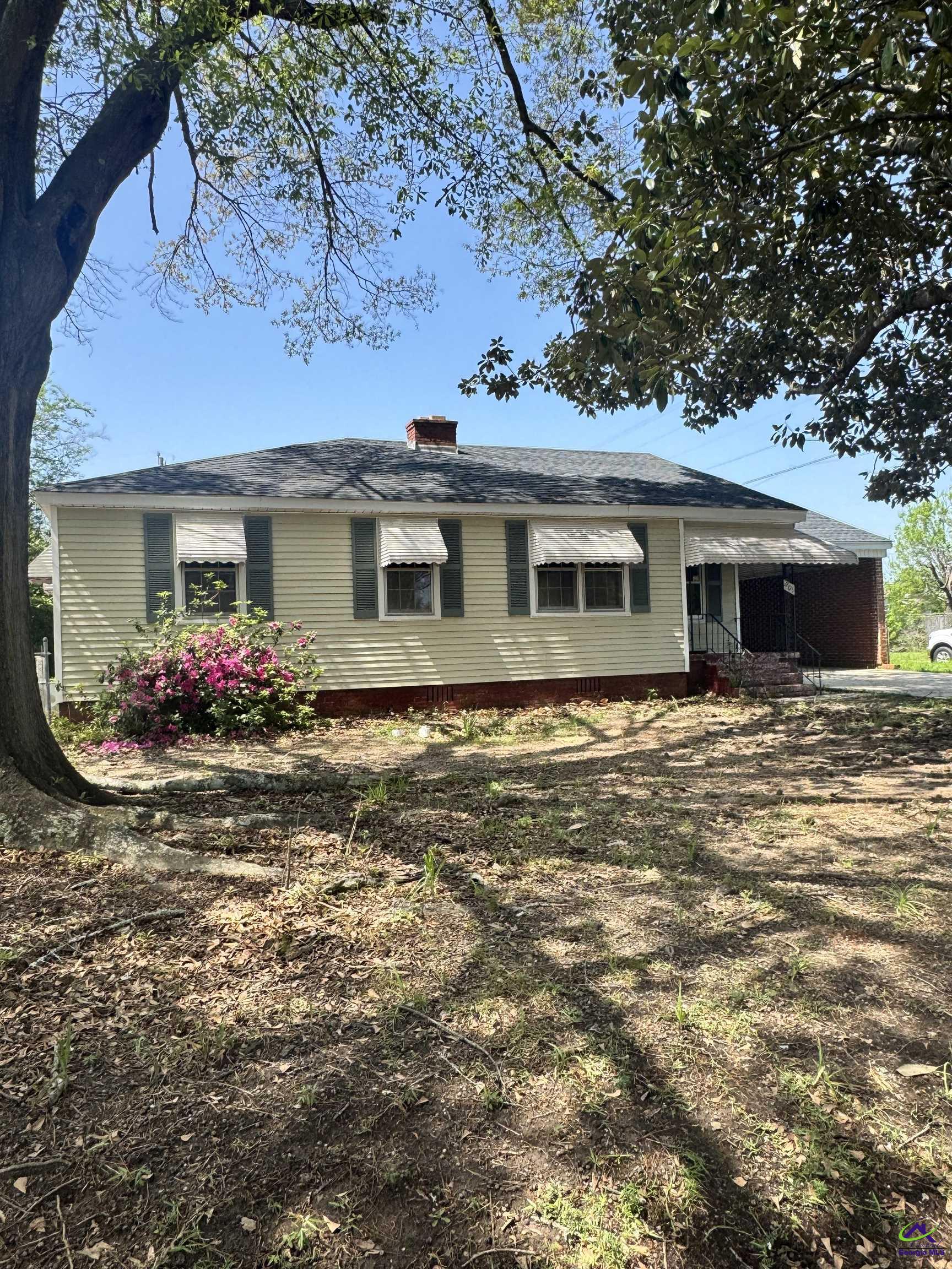 201 Meadowdale Drive