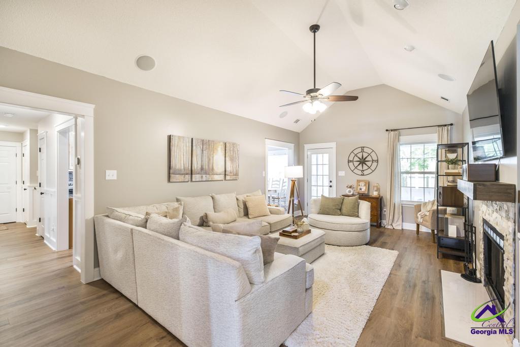 212 Cohen Court