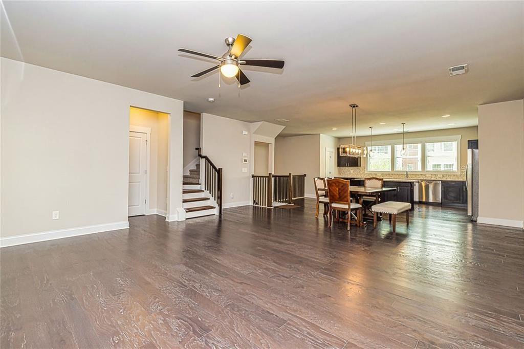 2808 White Oak Lane