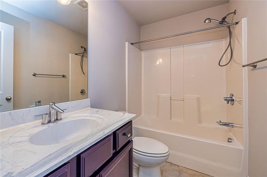 2808 White Oak Lane
