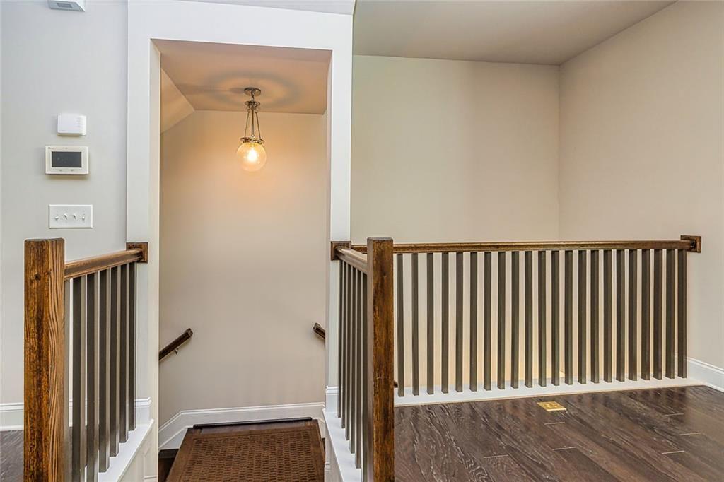 2808 White Oak Lane