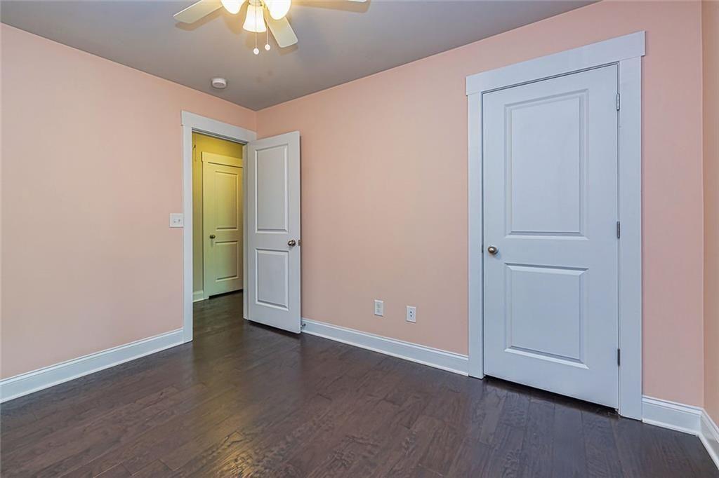 2808 White Oak Lane