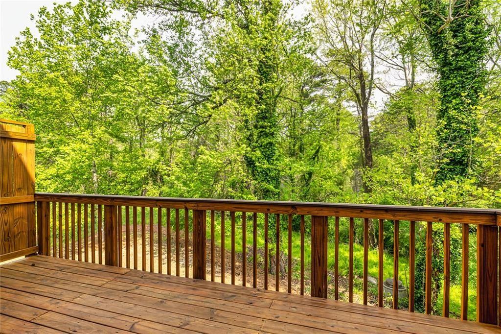 2808 White Oak Lane